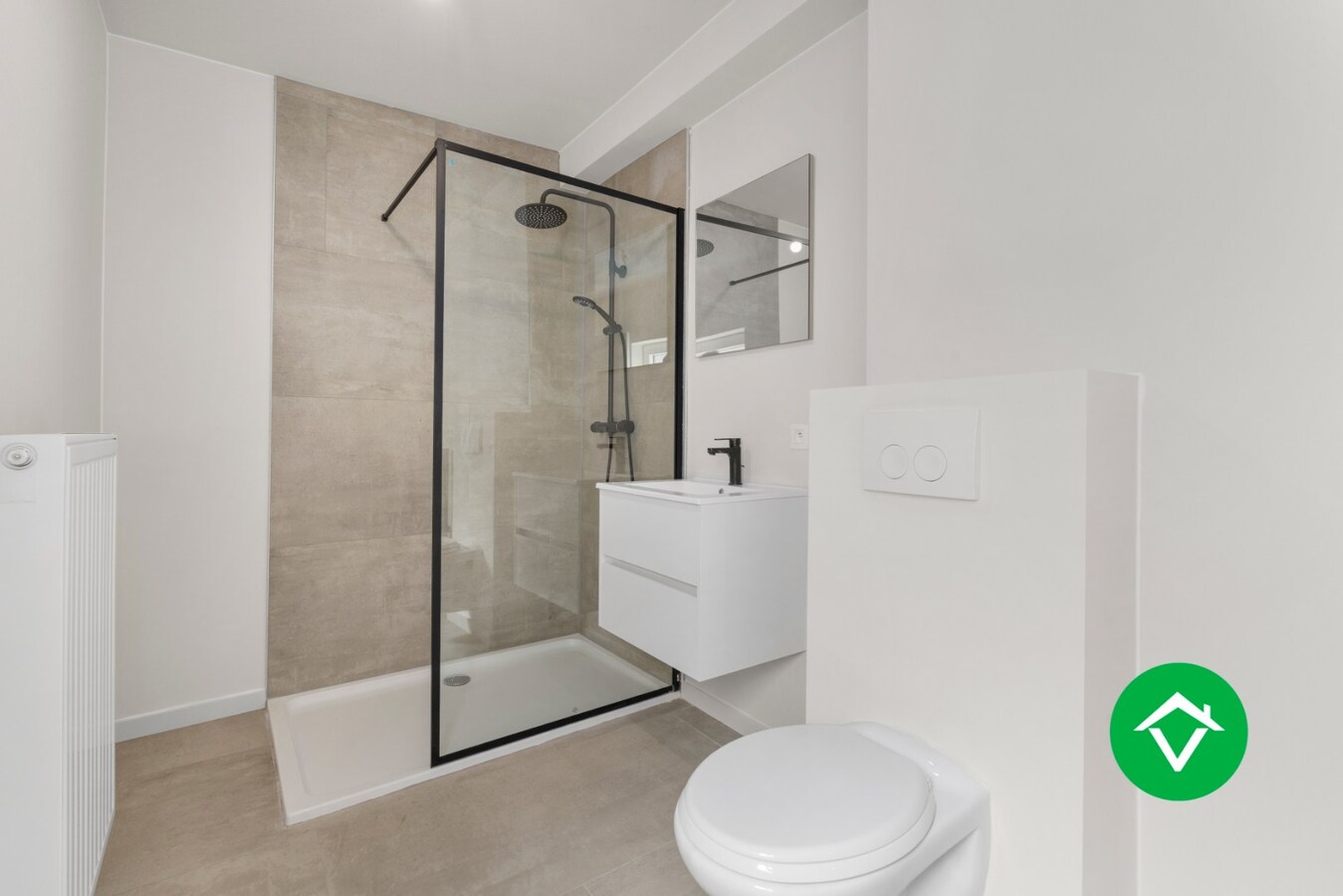 Instapklare rijwoning in hartje Gistel – gerenoveerd in 2025 