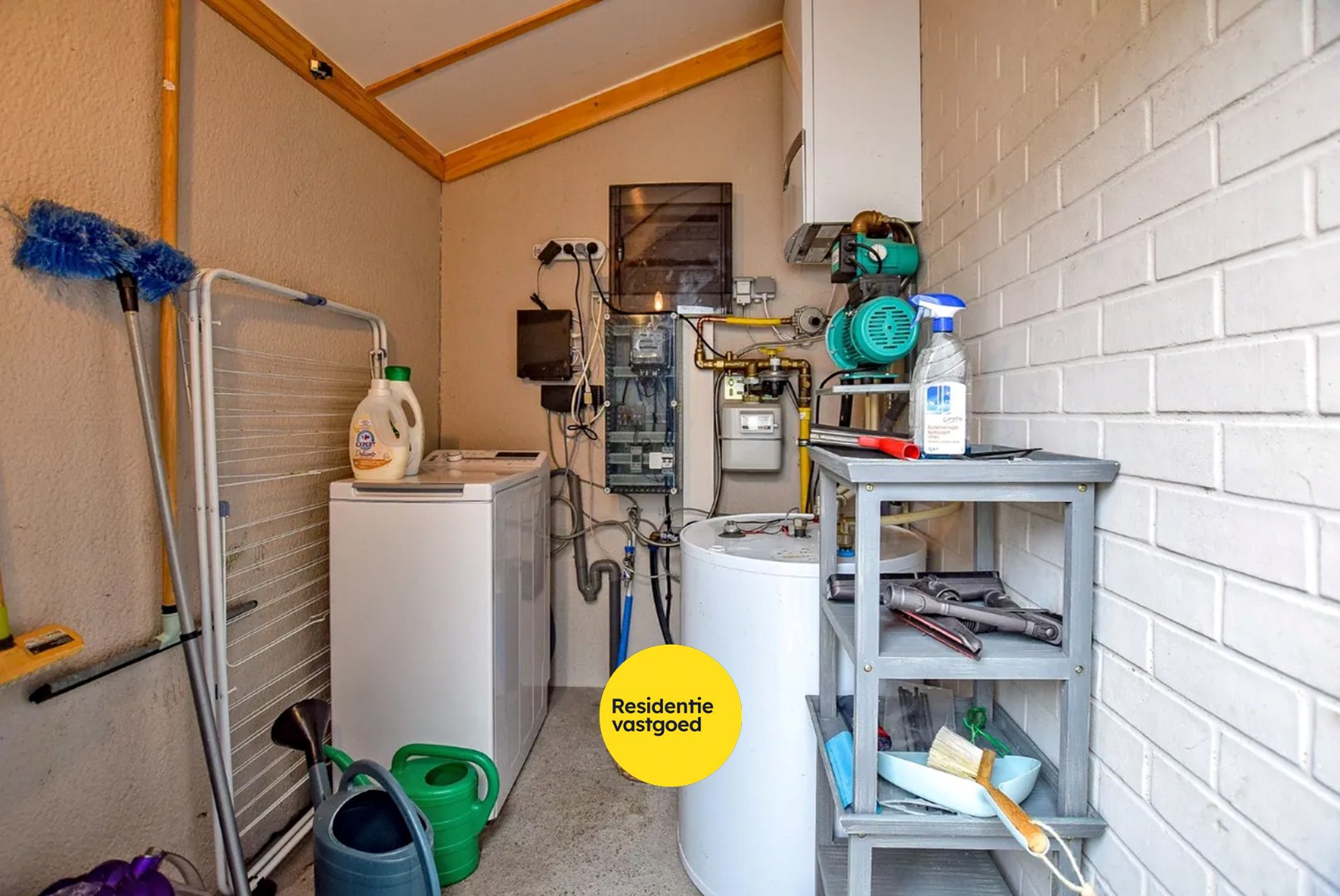 Prachtig onderhouden vakantiewoning (type vissershuis) met 3 slaapkamers en privé-parkeerplaats te Oostduinkerke. 