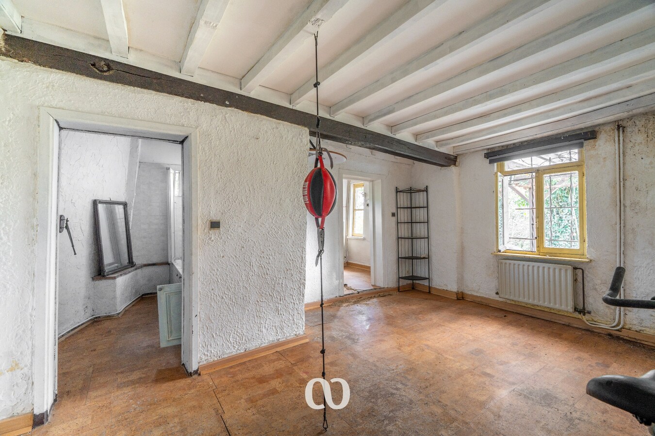 Te renoveren hoeve op sublieme ligging 