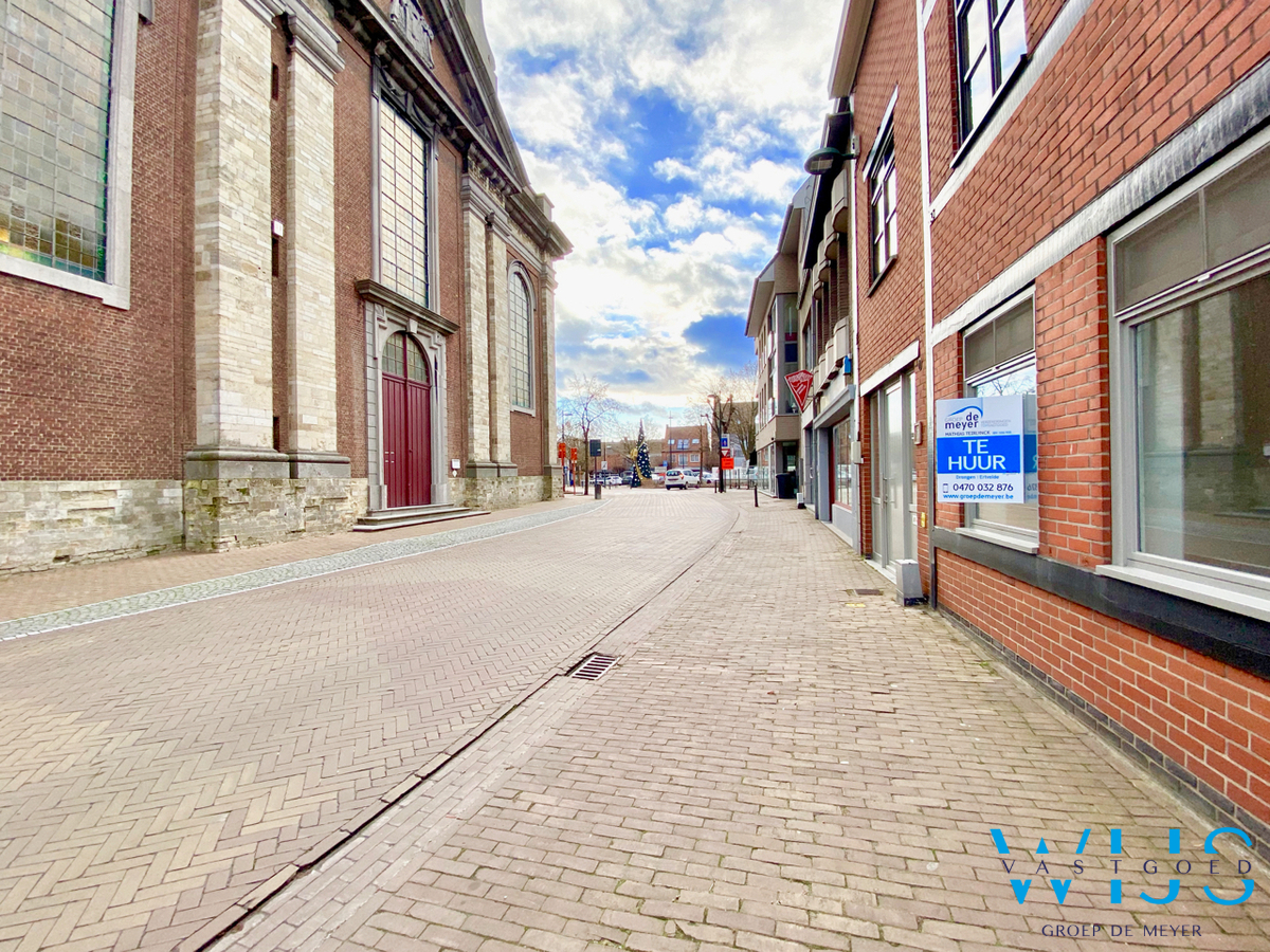 Verhuurd commercieel kantoor - Evergem