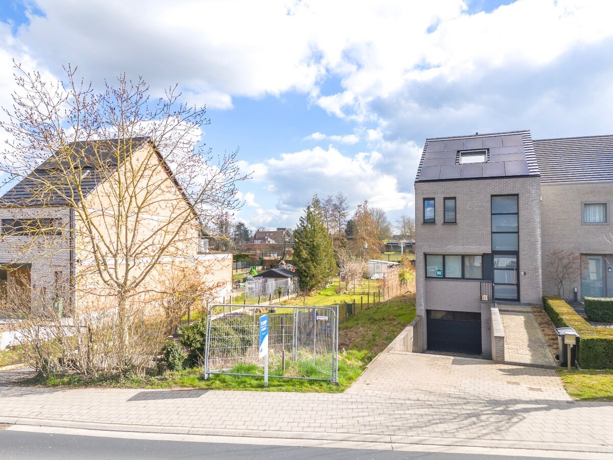 Ruime wind- en waterdichte BEN-woning nabij centrum Lede 