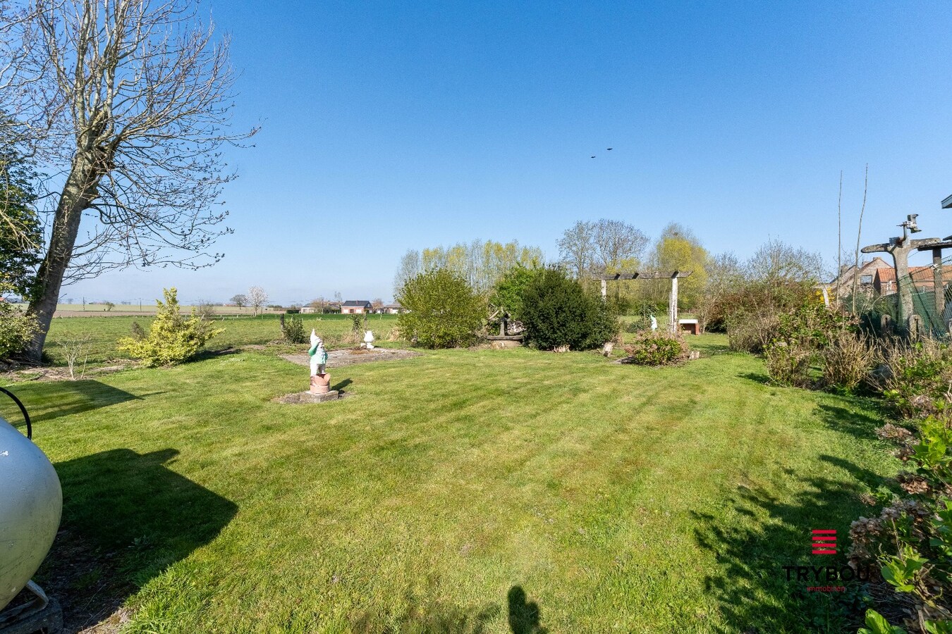 Charmante woning met grote tuin en tal van mogelijkheden 