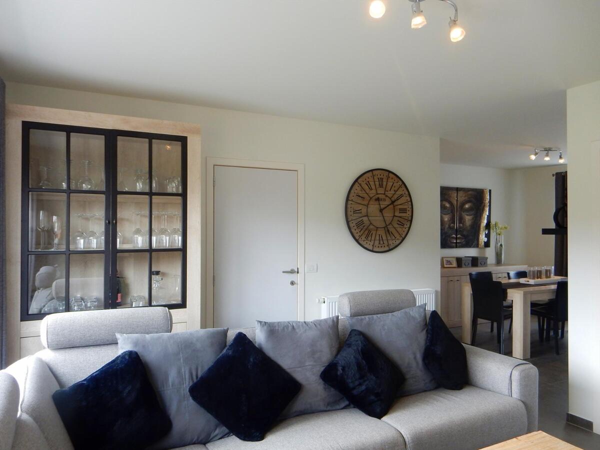 Mooie nieuwbouwwoning met 4 slaapkamers en garage 