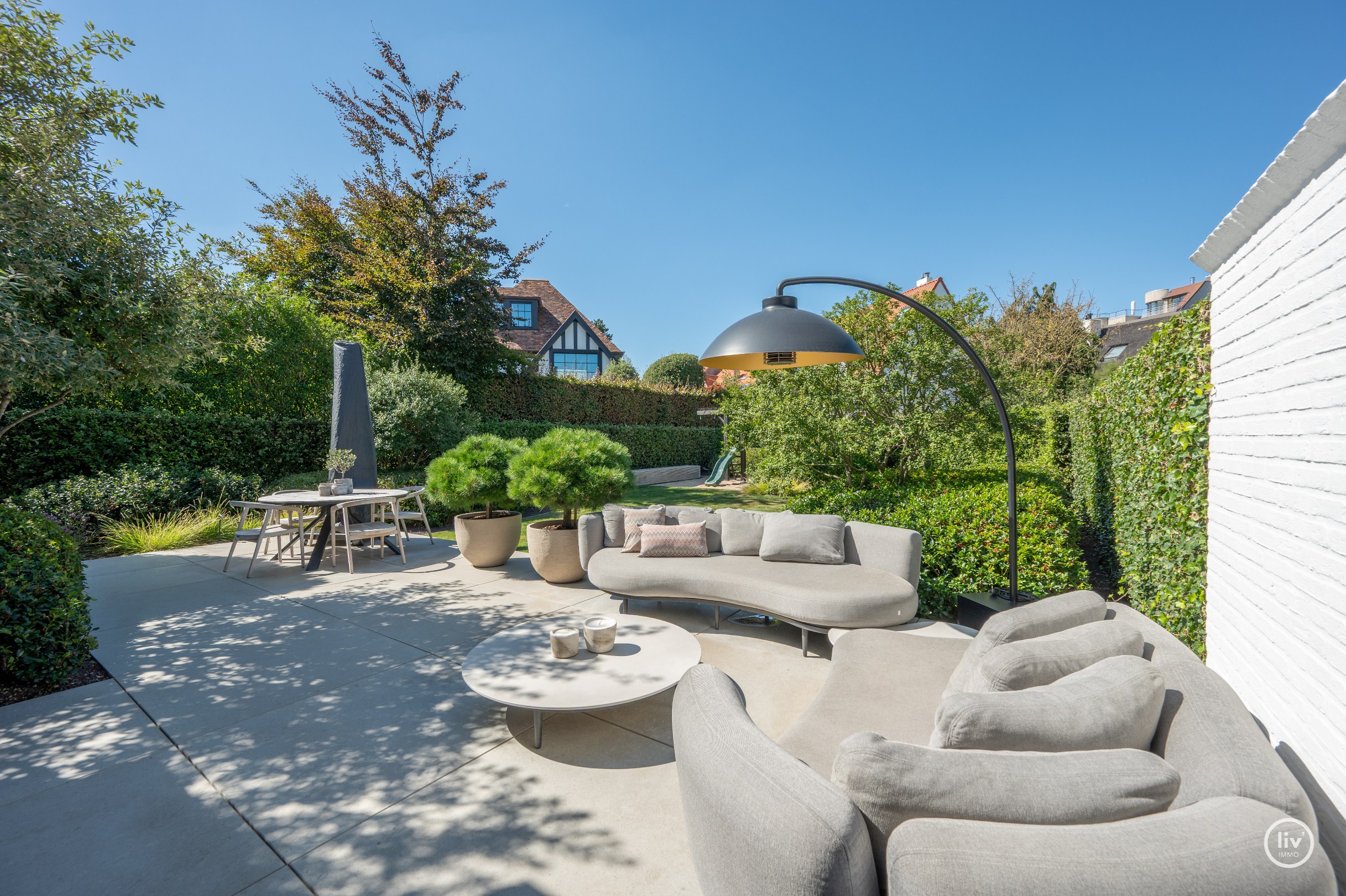 Exclusieve koppelvilla met verfijnde afwerking op toplocatie in het Zoute 