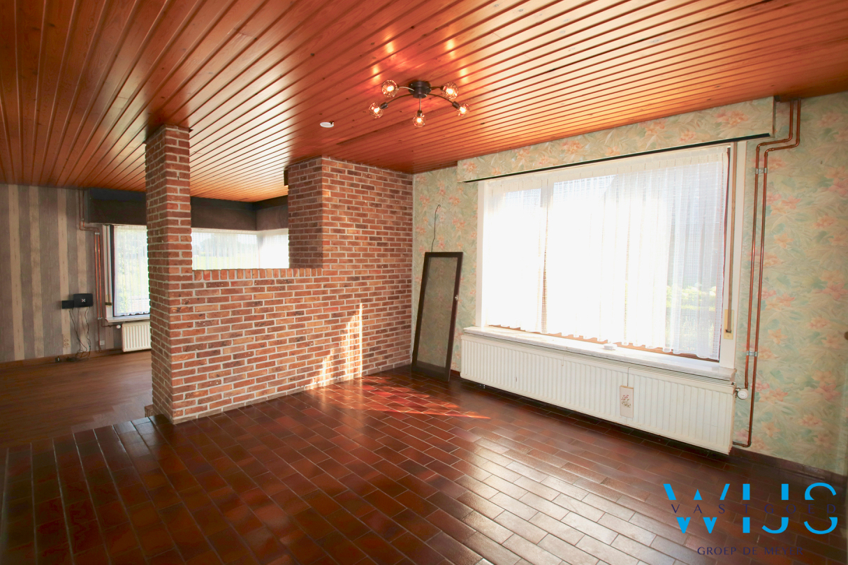 Ruime gezinswoning met 4 slaapkamers te Bassevelde ! 