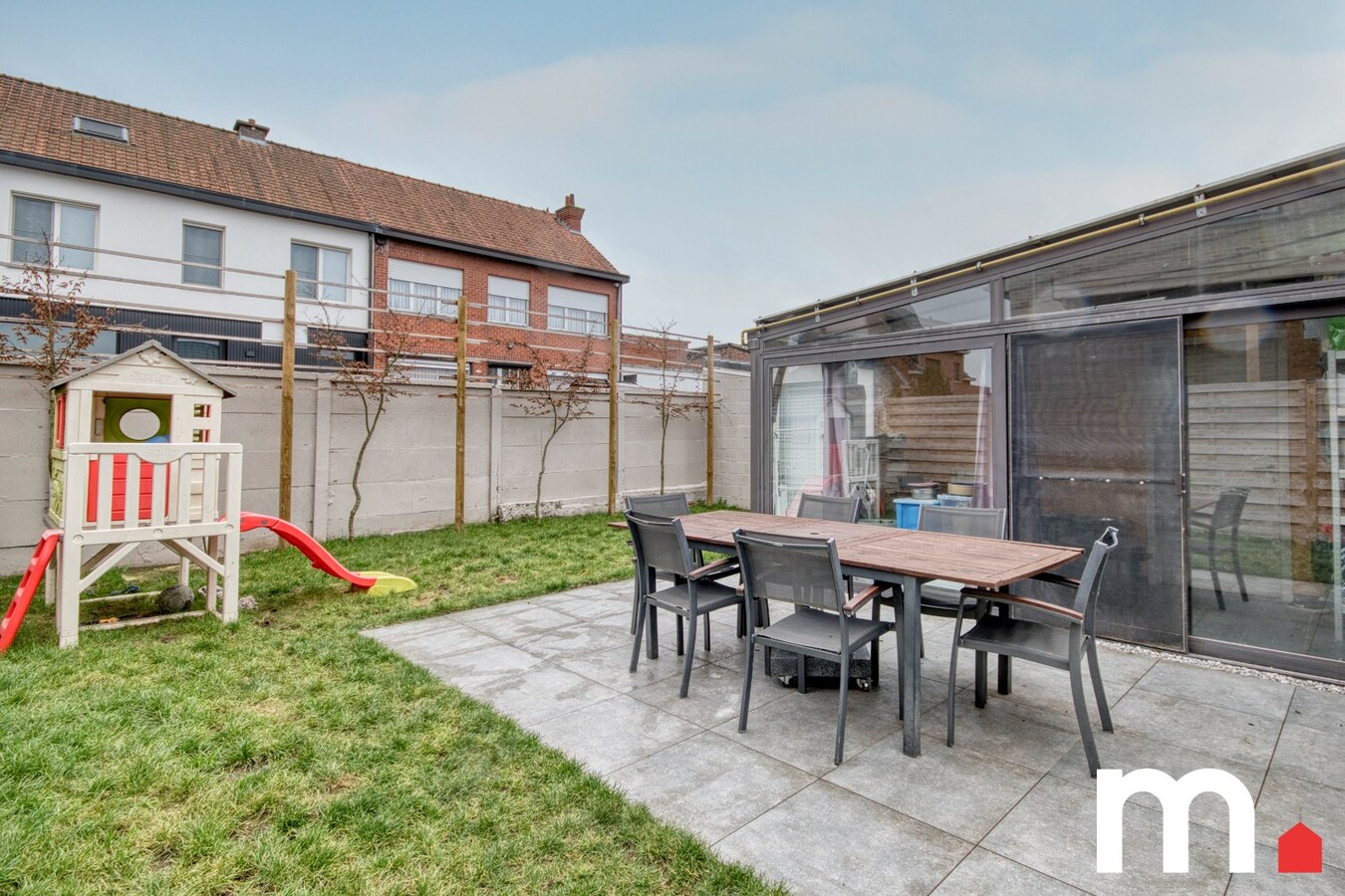 Charmant gerenoveerde woning in rustige, doodlopende straat te Gullegem ! 