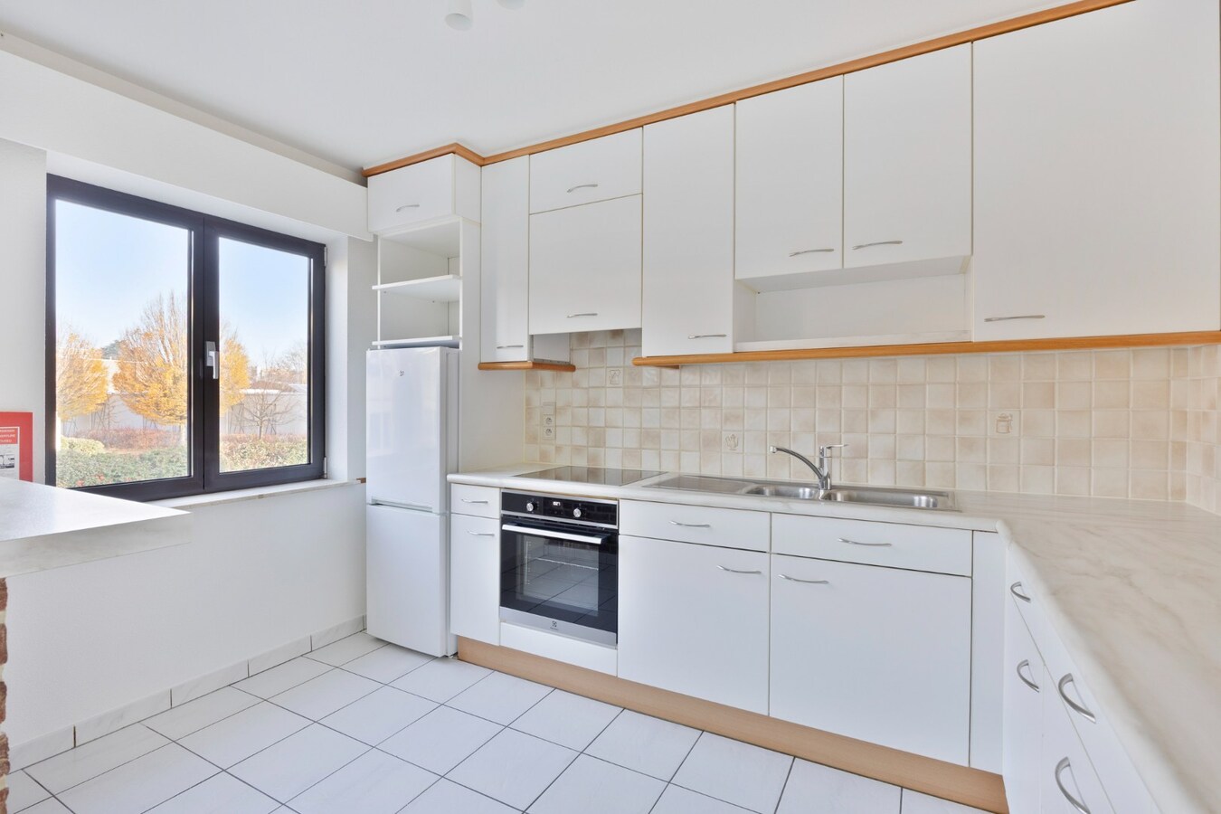 Prachtig appartement met 2 slaapkamers en autostaanplaats te Tienen 