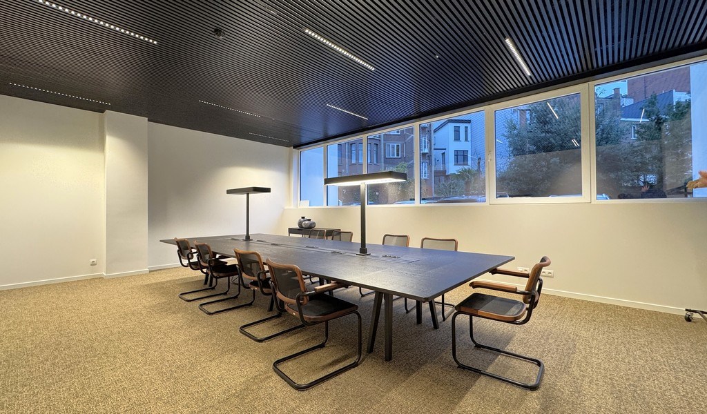 Full service kantoren in Humgy Singel te Berchem