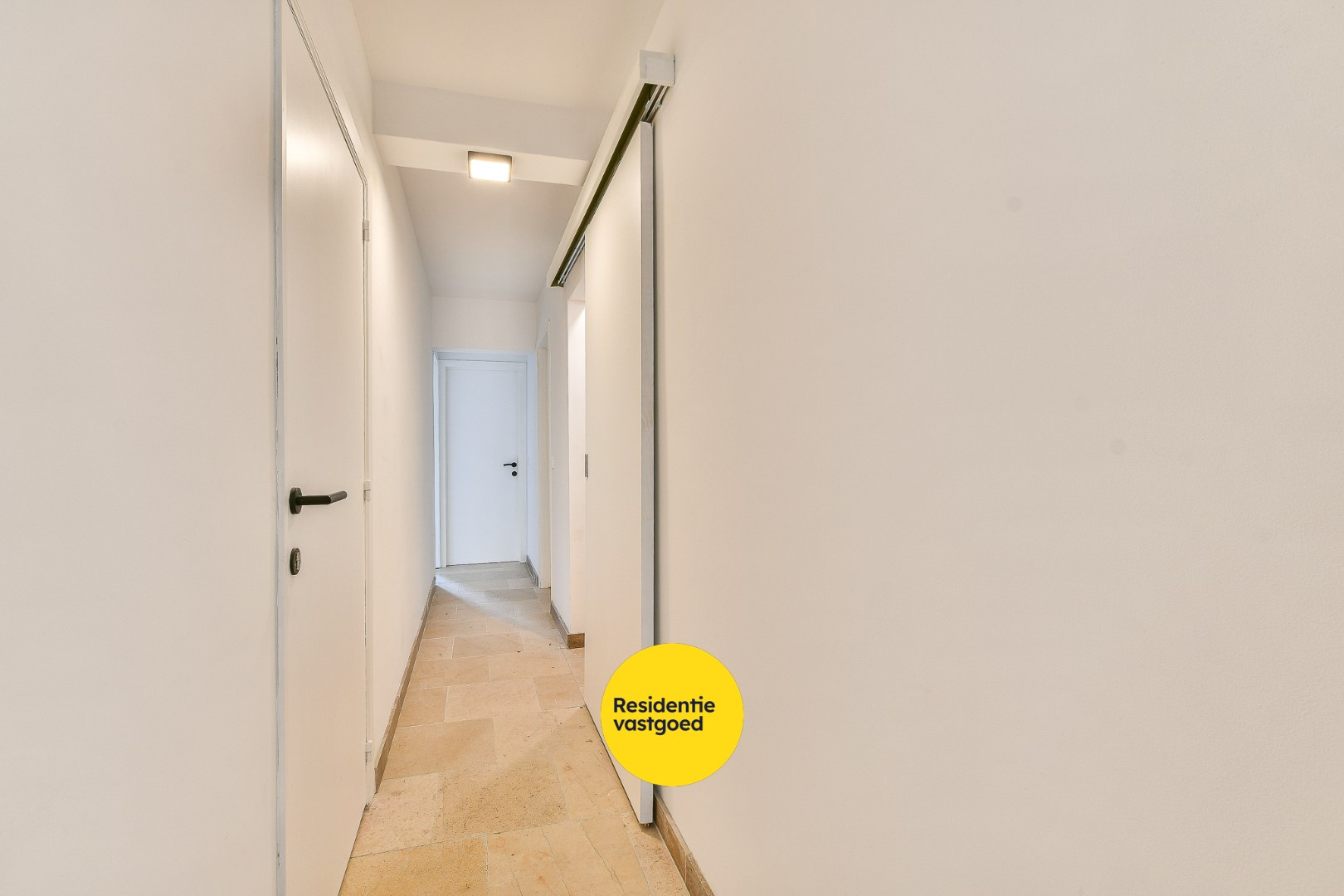 Te huur: gelijkvloers 2-slaapkamerappartement in centrum De Haan! 