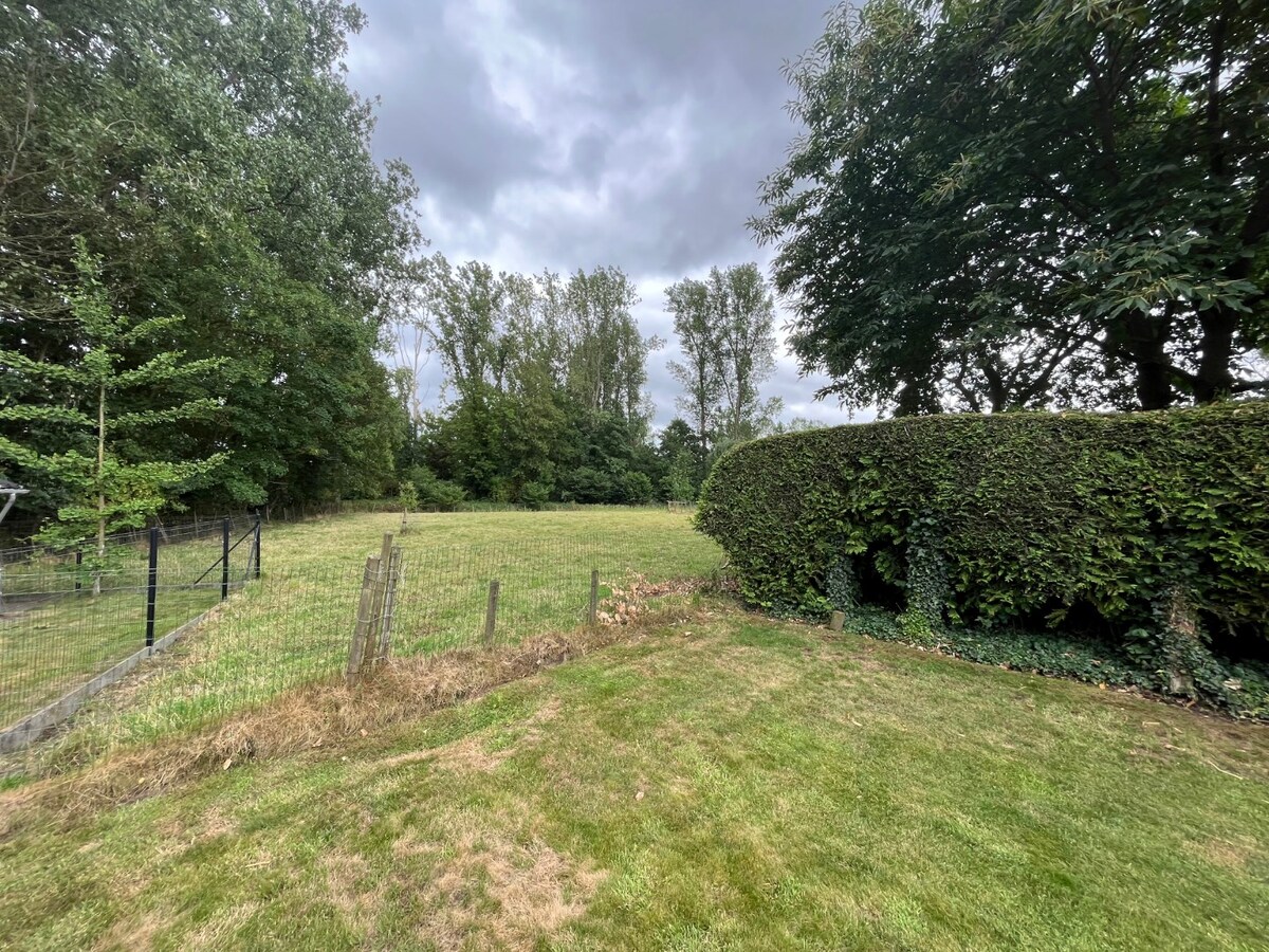 Ruime woning in het groene Zevergem, vlakbij Gent 