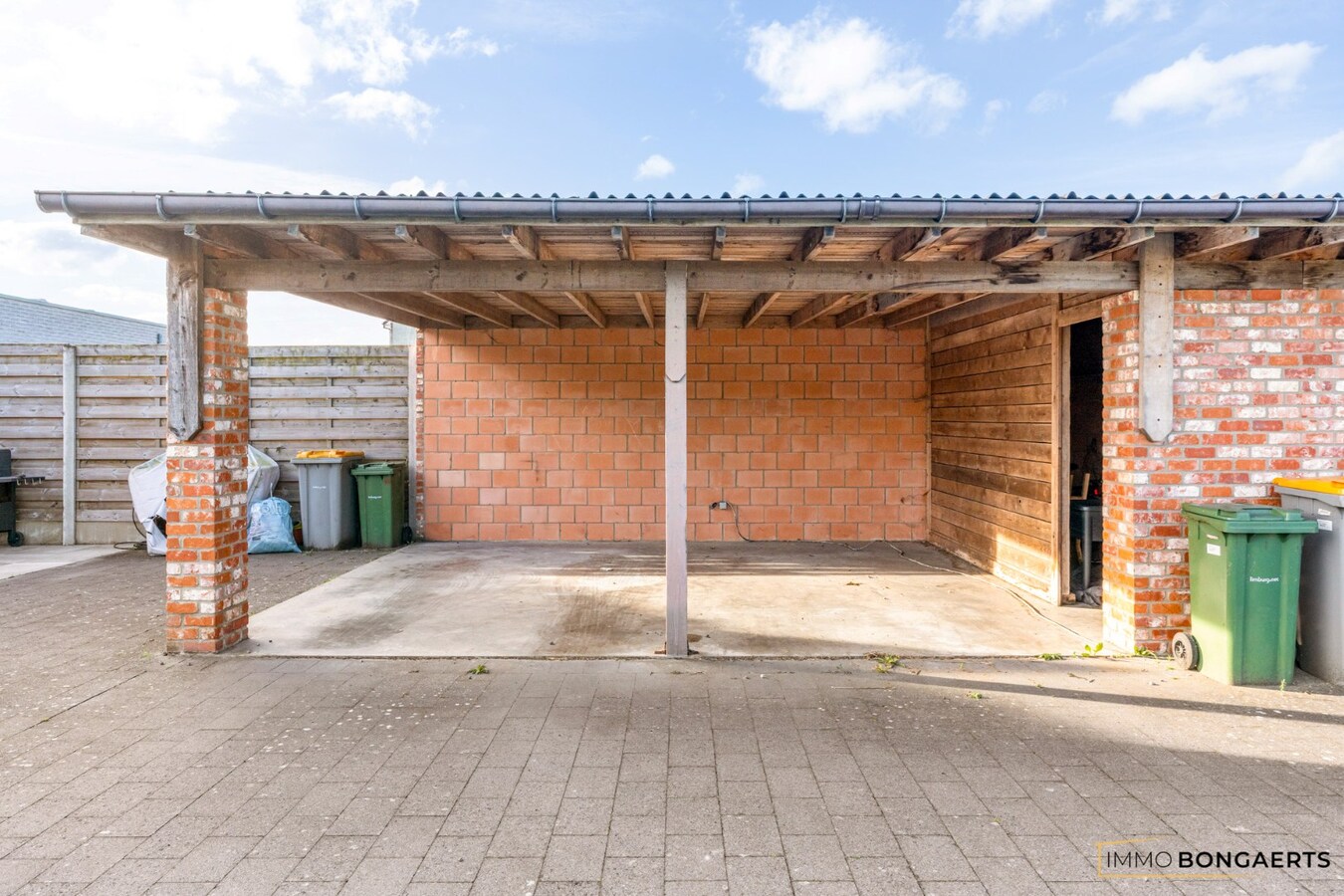 Gelijkvloers appartement met 2 slaapkamers 