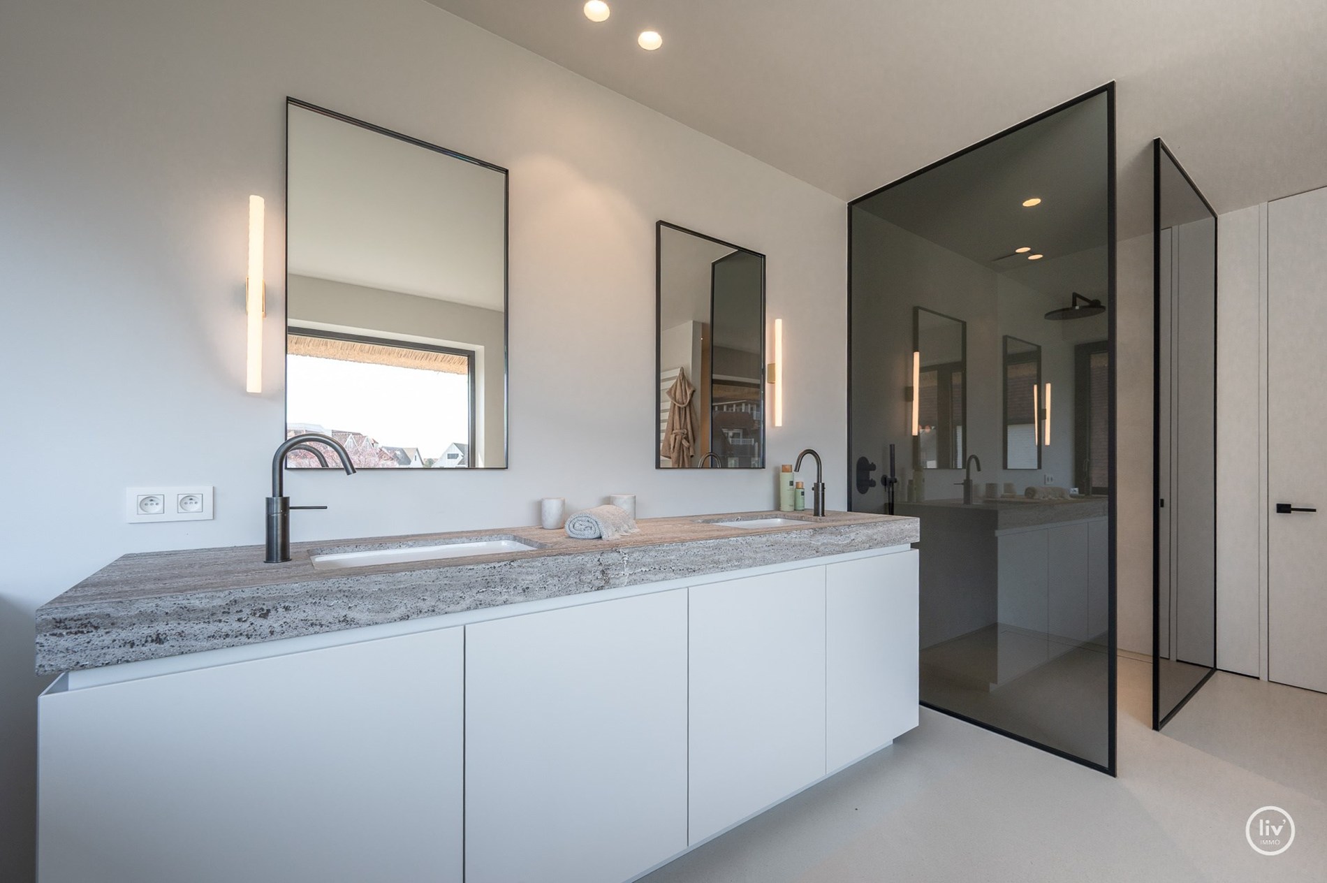 Exclusieve nieuwbouwvilla in Duinenwater met perfecte zonoriëntatie. 