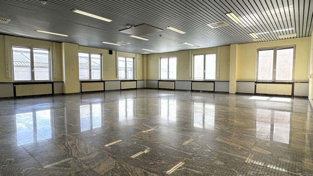 Budgetvriendelijke kantoren te huur vlakbij E17 in Deinze