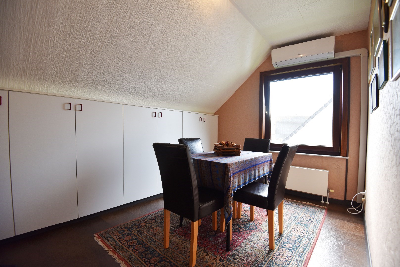 Alleenstaande zuidgerichte woning  te Eeklo 