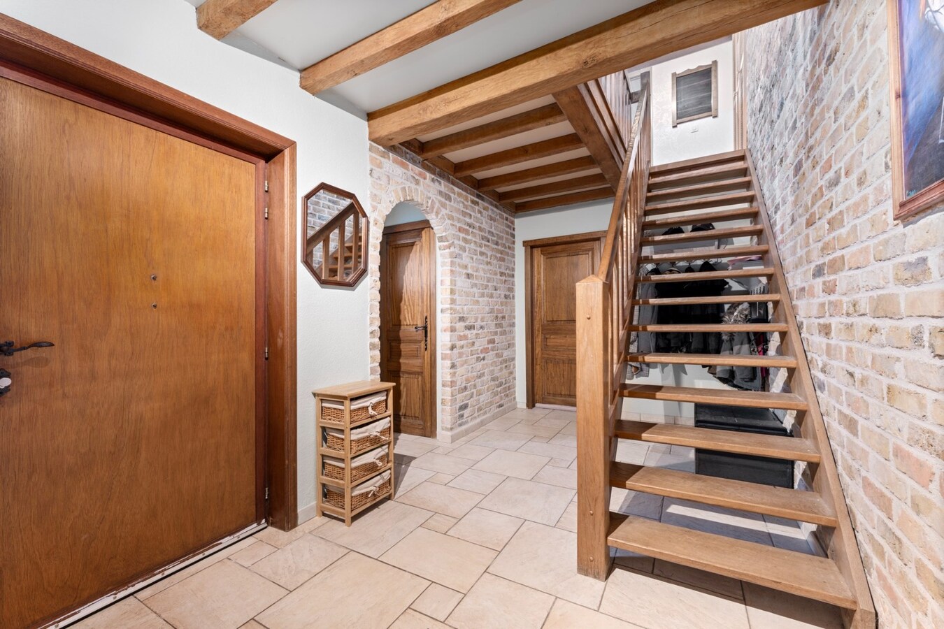 Woning met 4 slaapkamers en grote tuin te Koekelare 