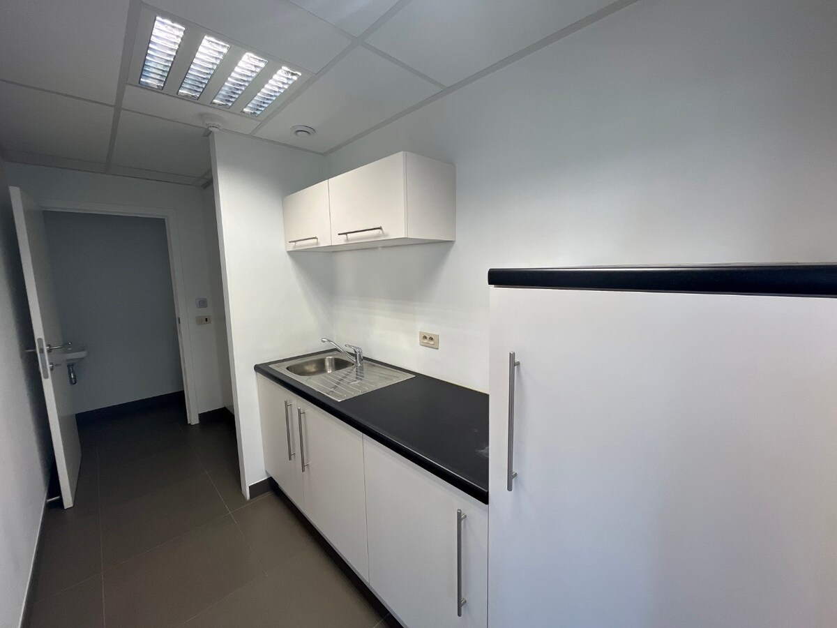 Kantoorruimte op commerciële TOP-ligging 