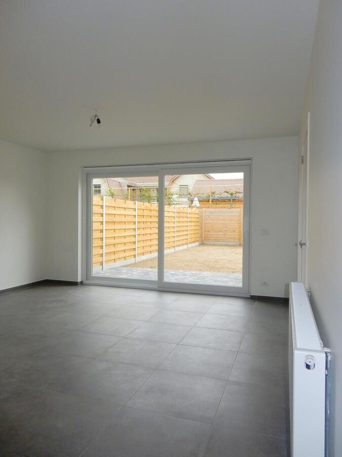 Mooie nieuwbouwwoning met 4 slaapkamers en garage 