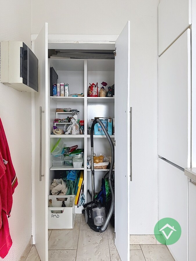 Appartement met 2 slaapkamers en terras te Gent 