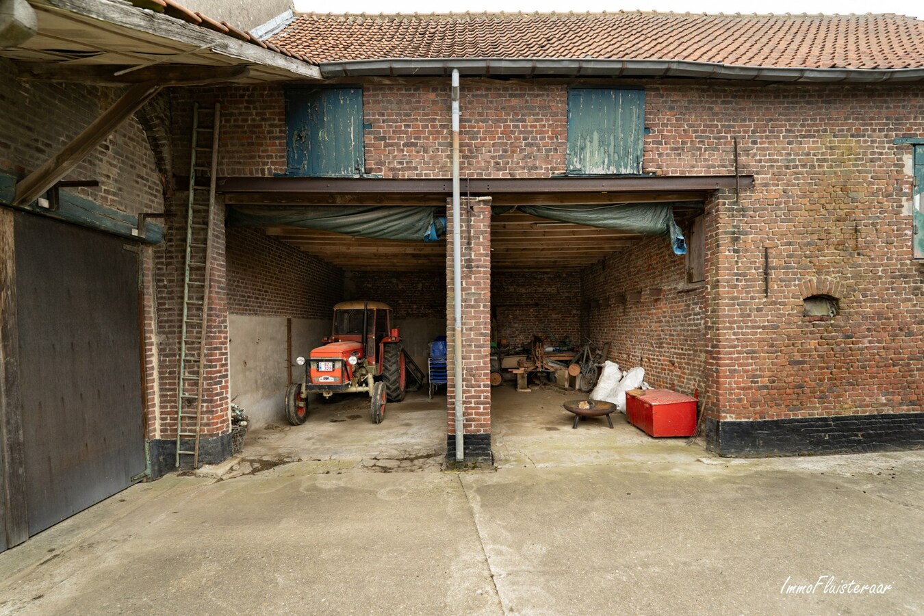 Property for sale in Roosdaal