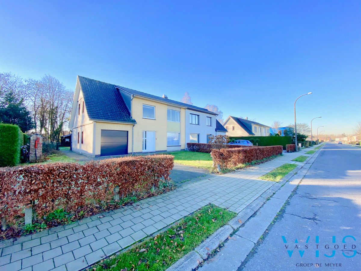 Stevige ruime gezinswoning op een prachtig perceel te KLUIZEN ! 
