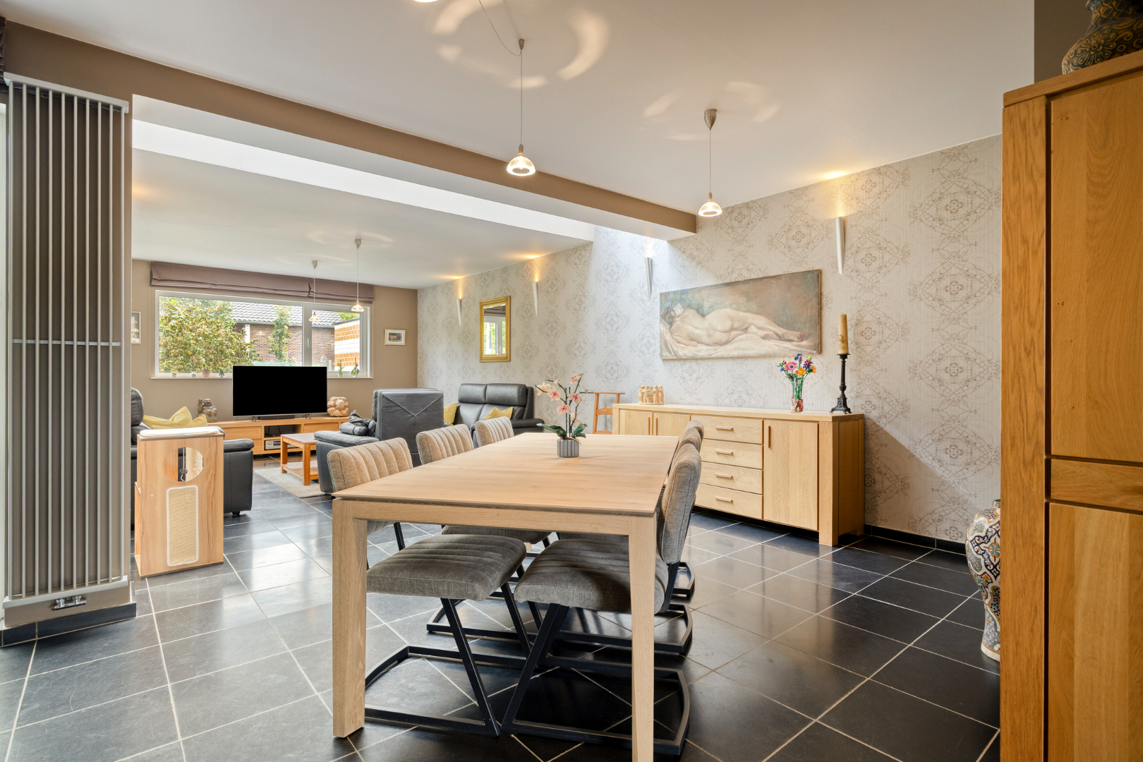 Halfopen bebouwing met 4 slaapkamers en bureau, ruime garage, kelder en zolder in Holsbeek! - EPC 161 kWh/m² - bewoonbare opp. 288 m² 