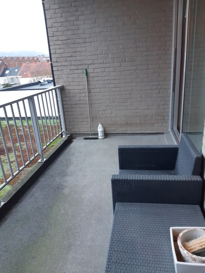 Ruim appartement met 2 terrassen. 