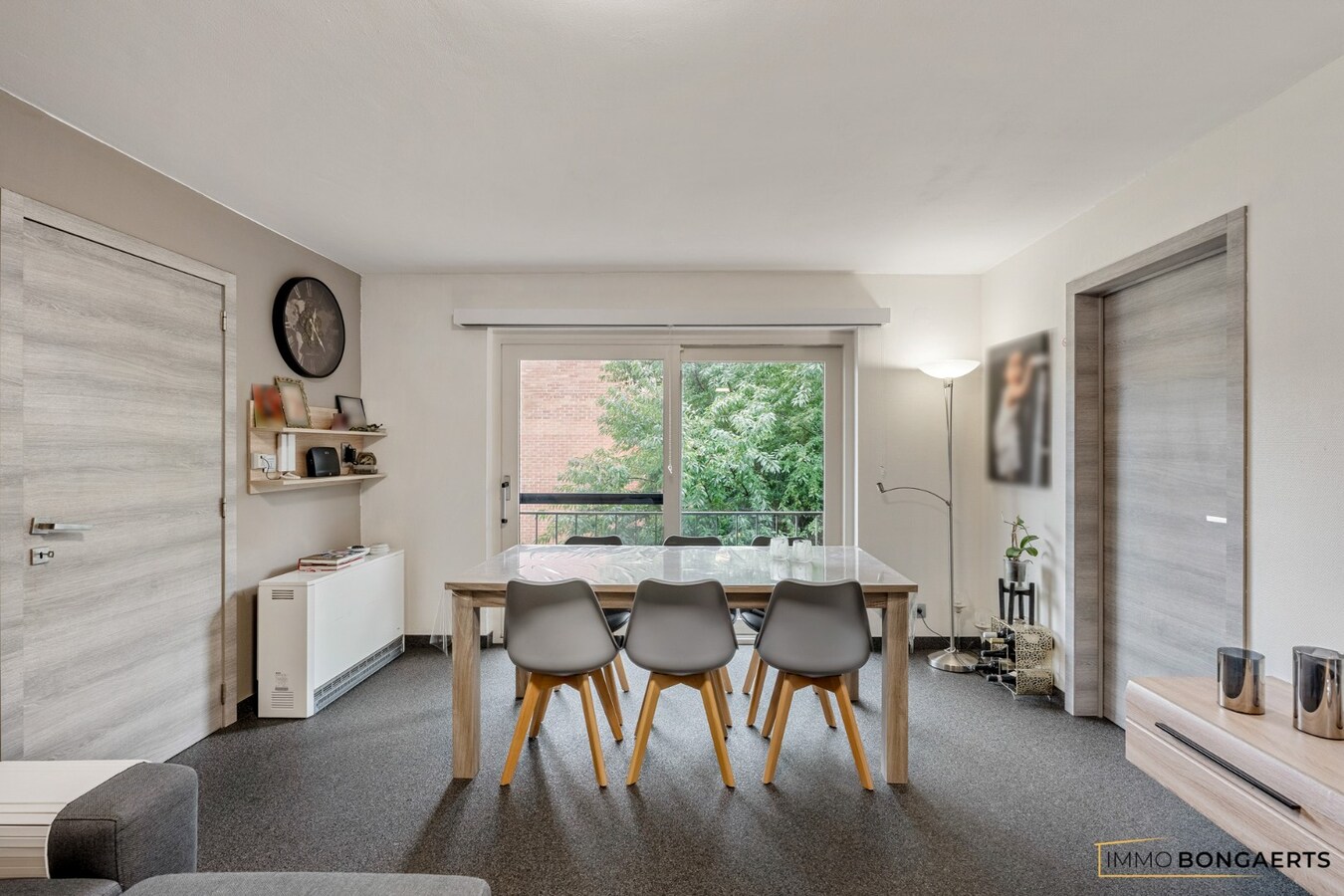 Gemeubeld appartement met 2 slaapkamers 