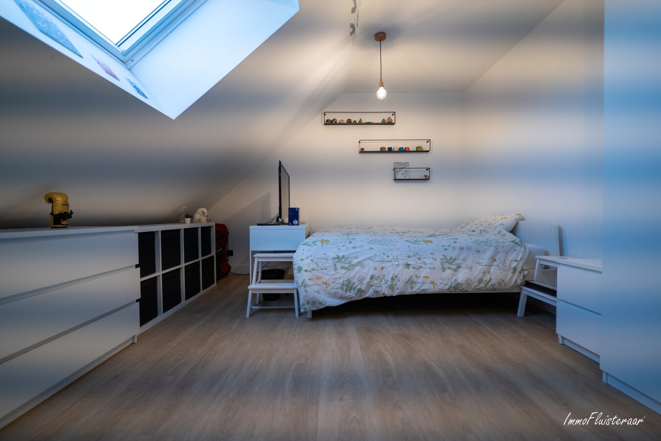 Karakteristieke villa met paardenaccommodatie op ca. 9.680 m2 te Tisselt (Willebroek) 