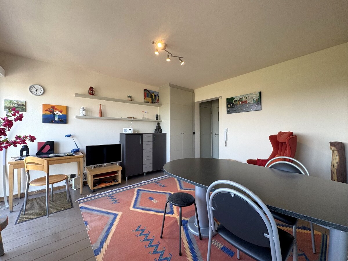 Magnifiek gelegen éénslaapkamerappartement aan de achterzijde van de Zeedijk te Heist 