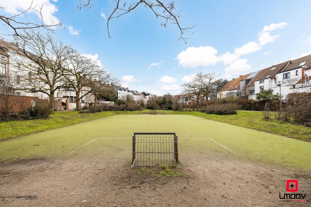 Bel-étage woning met 5 slaapkamers in Gent 