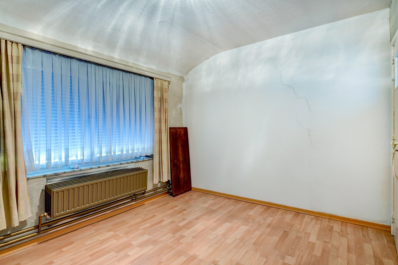 Zeer goed onderhouden huis met 3 slaapkamers 