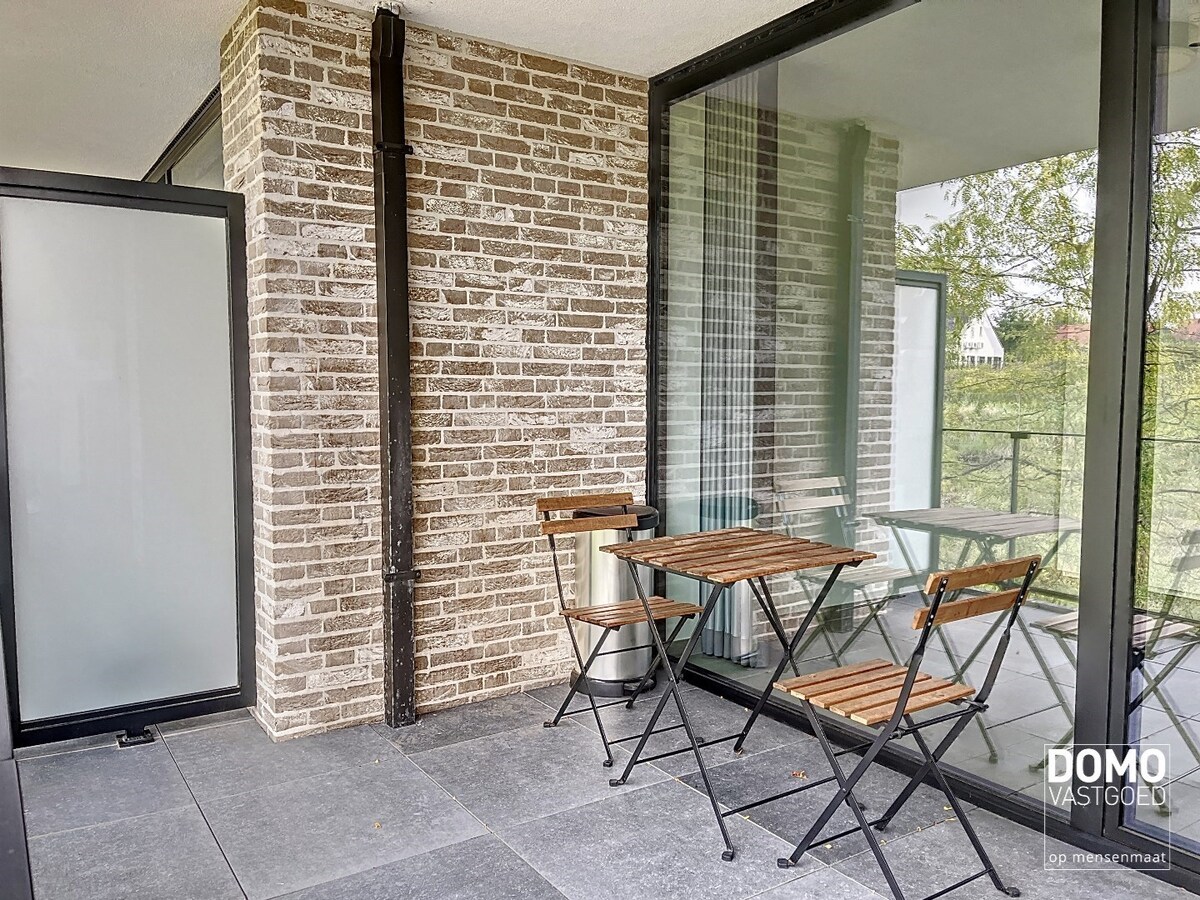 MODERN APPARTEMENT MET TERRAS, LIFT EN 2 SLAAPKAMERS IN DIEPENBEEK 
