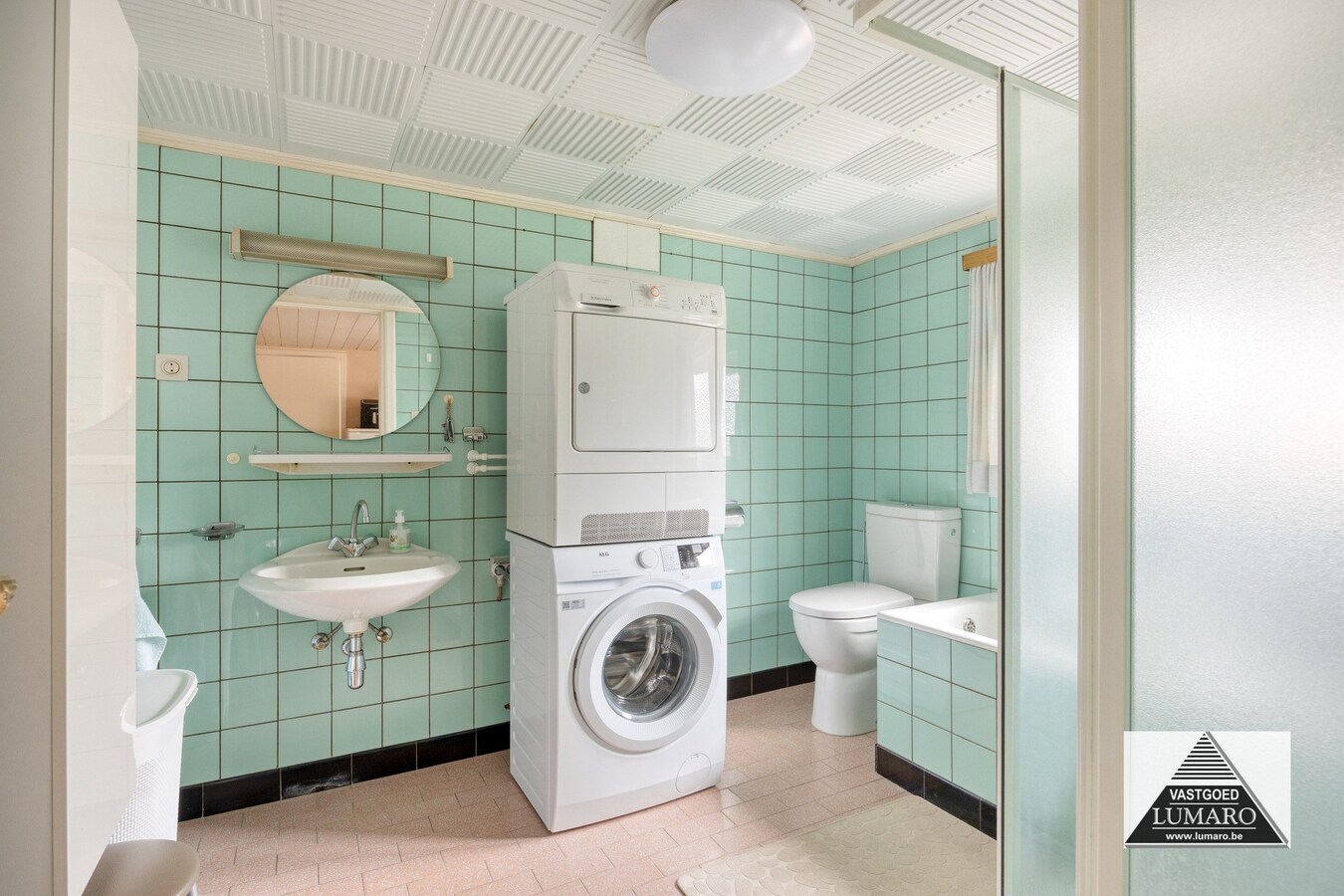 Te renoveren vrijstaande woning met 4 slaapkamers, tuin. 