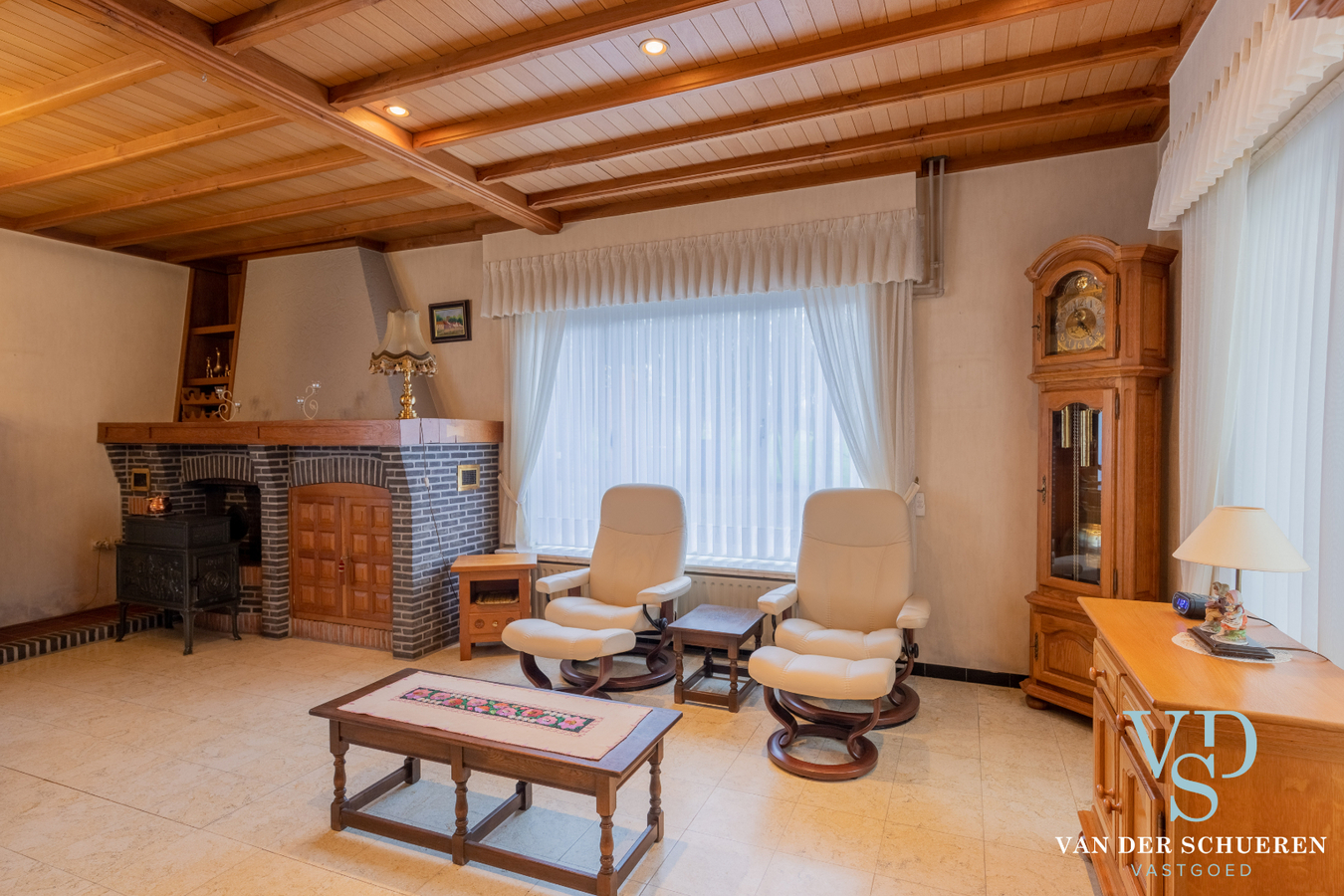 Exceptioneel gelegen eigendom in Makkegem. 