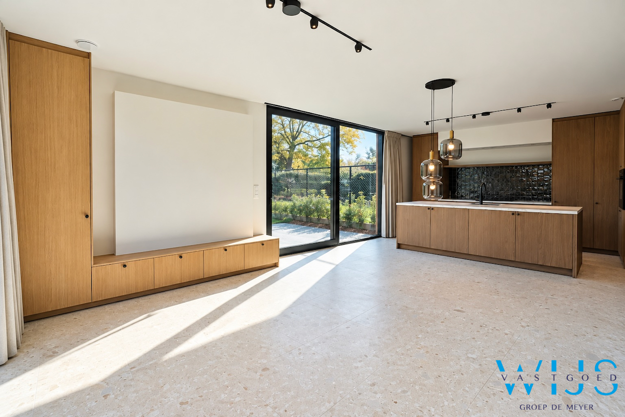High-end gelijkvloers appartement met tuin te Lembeke ! 