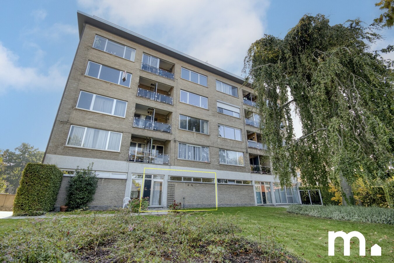 Energiezuinig handelspand van 64 m2 op commerciële ligging! 