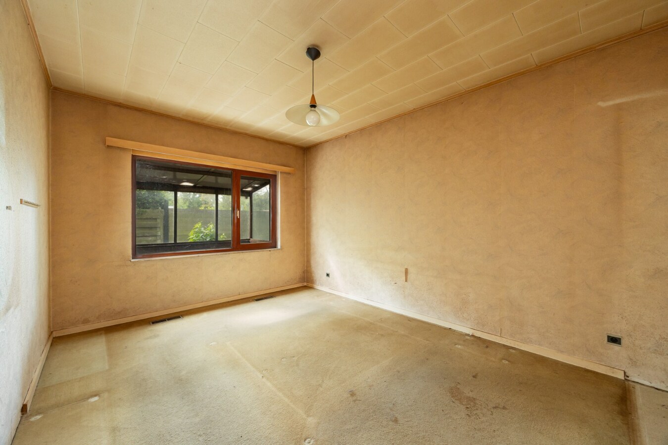 Charmante laagbouw woning met ruime tuin te Oelegem! 