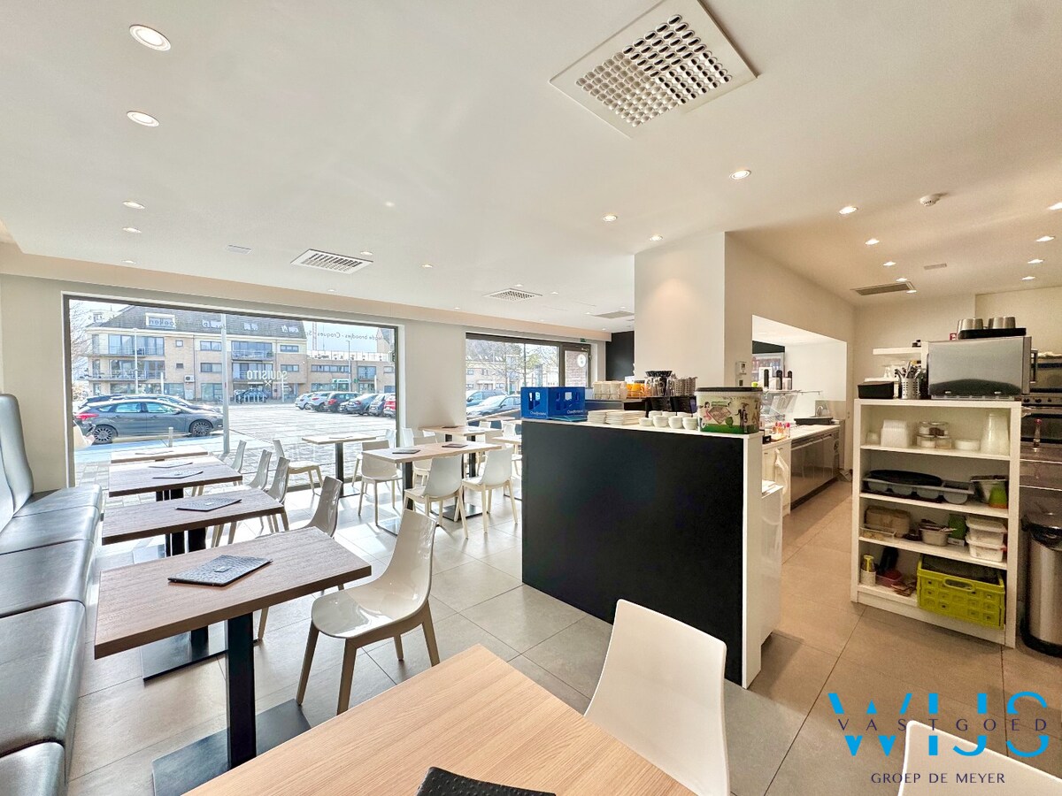 Instapklaar handelspand/lunchzaak in hartje Wachtebeke ! 