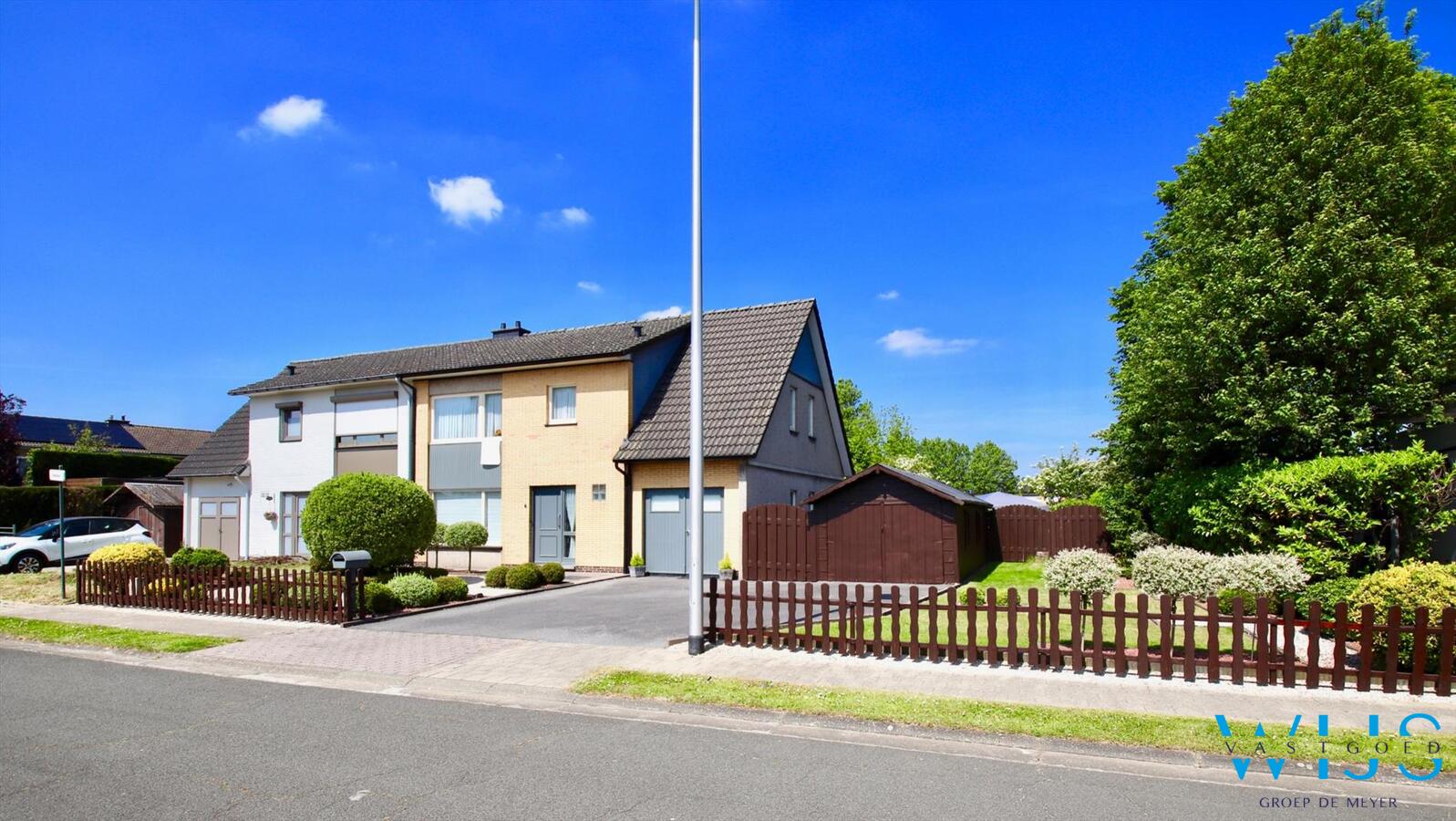 Super gezellig en ruim woonhuis met prachtige zonnige tuin ! 