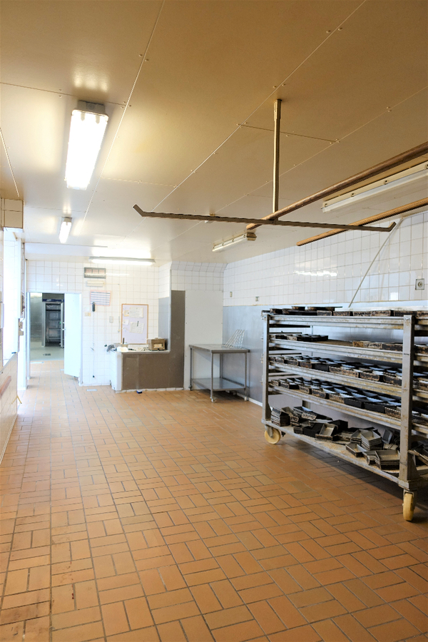 Goed gelegen opslagruimte/atelier 