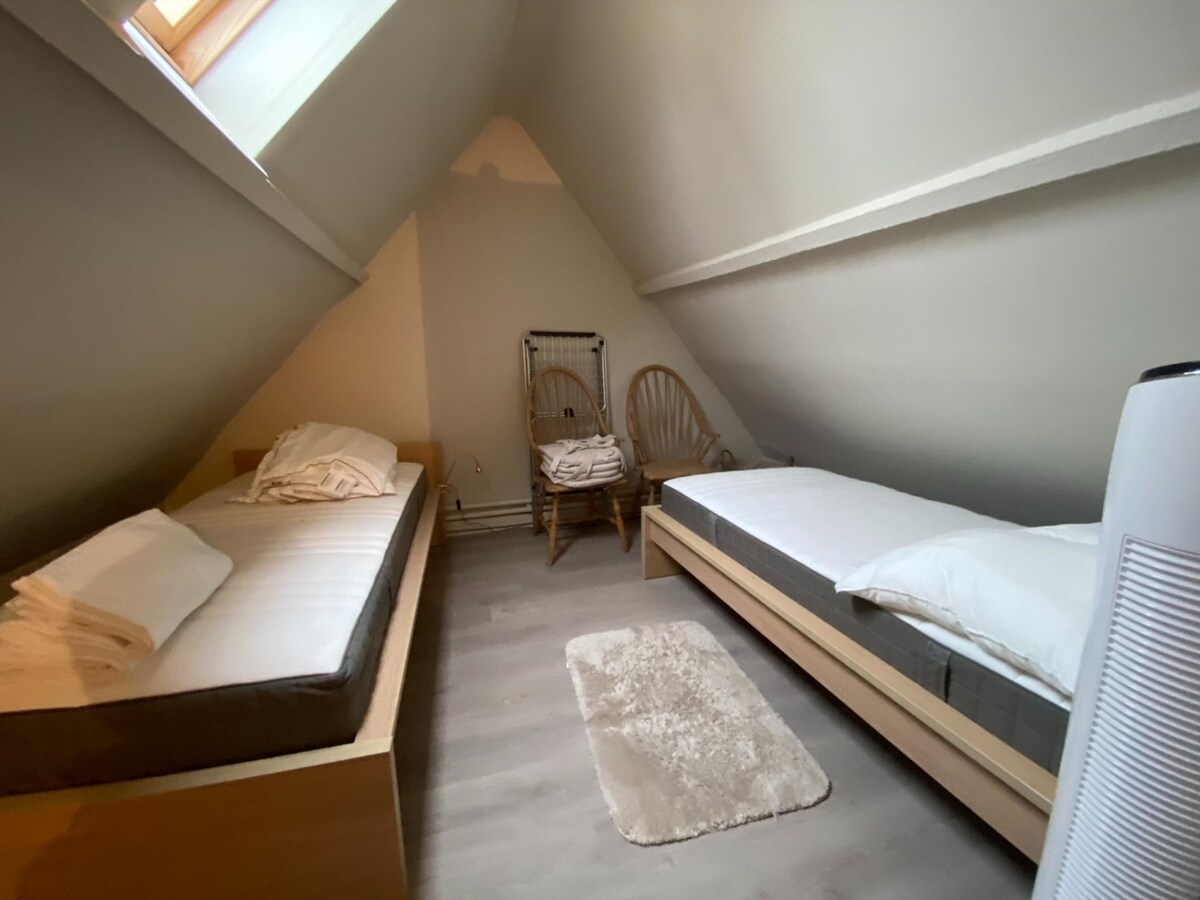 Rustig gelegen halfopen woning met zongerichte tuin 