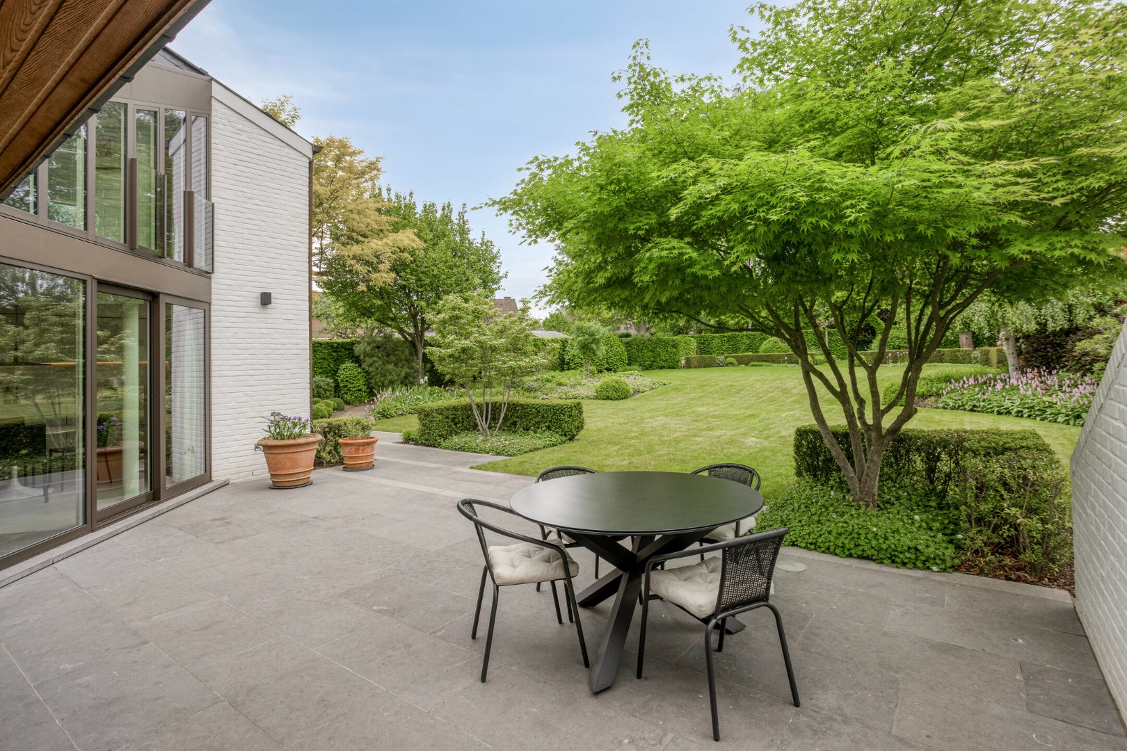 Villa met 5 slaapkamers, ruime tuin, terras en 2 garages in Heverlee! - bewoonbare opp. 278 m² -  EPC 179 kWh/m² 