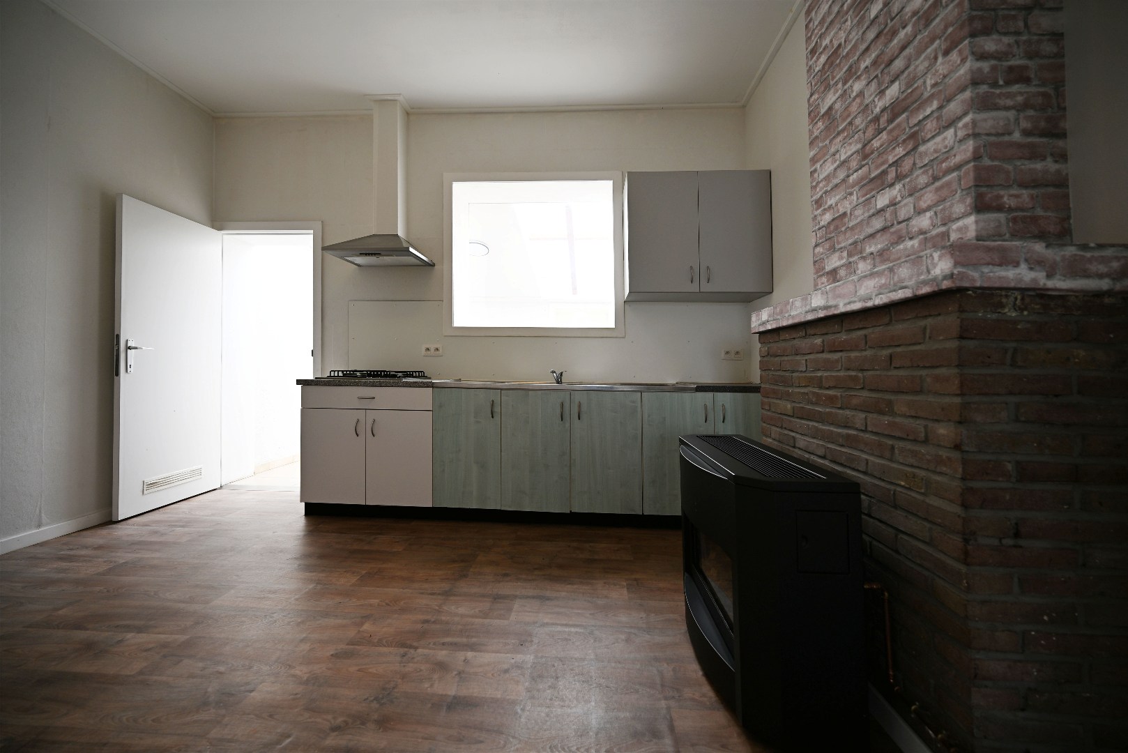 Rijwoning met 2 slaapkamers en tuintje te Eeklo 