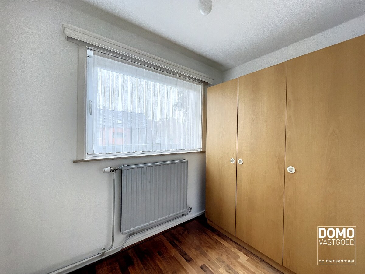 Ruime woning, gelegen nabij het centrum van Kermt met gunstig EPC label. 