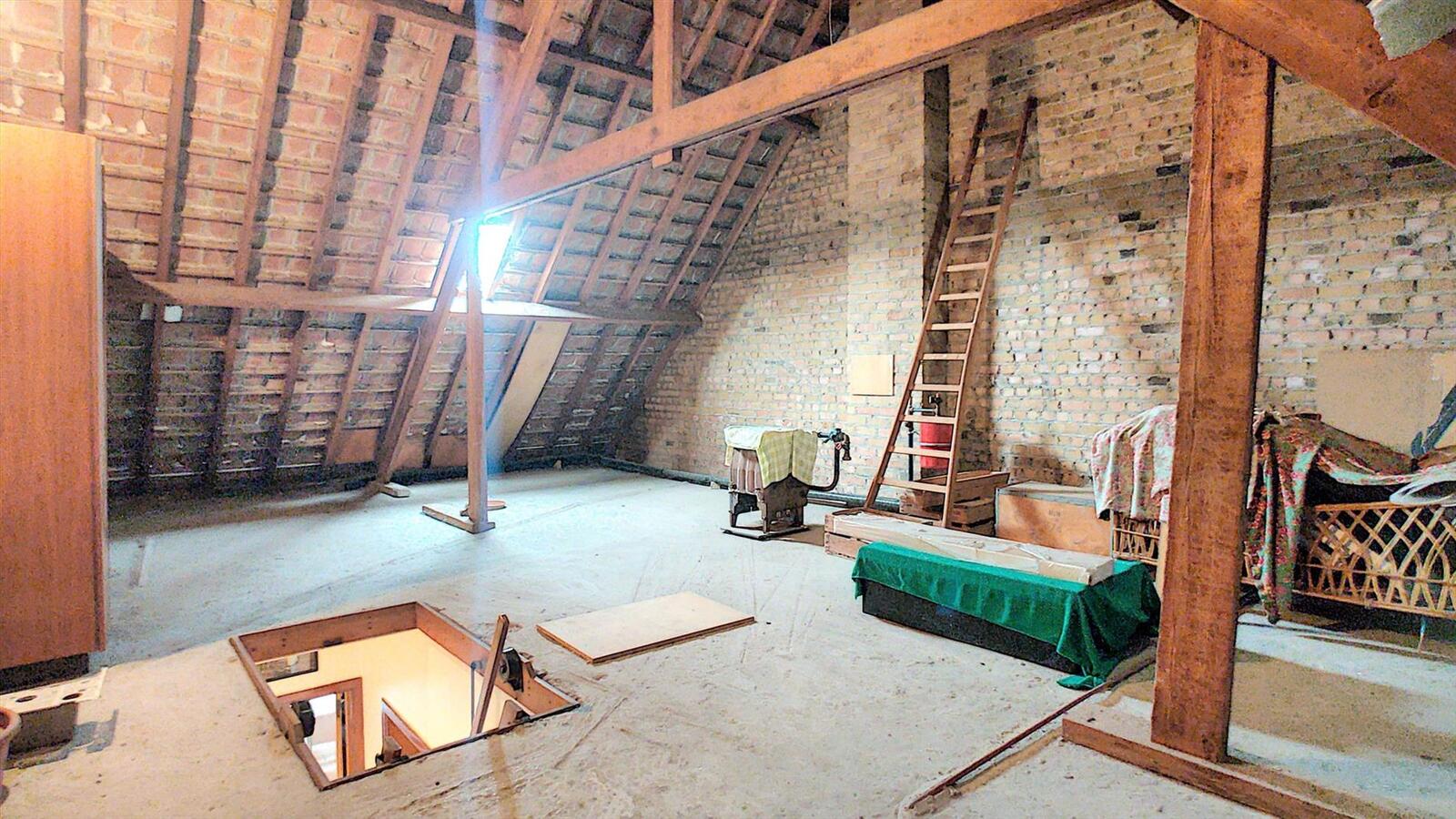 Ruime gezinswoning met tuin - Heist 