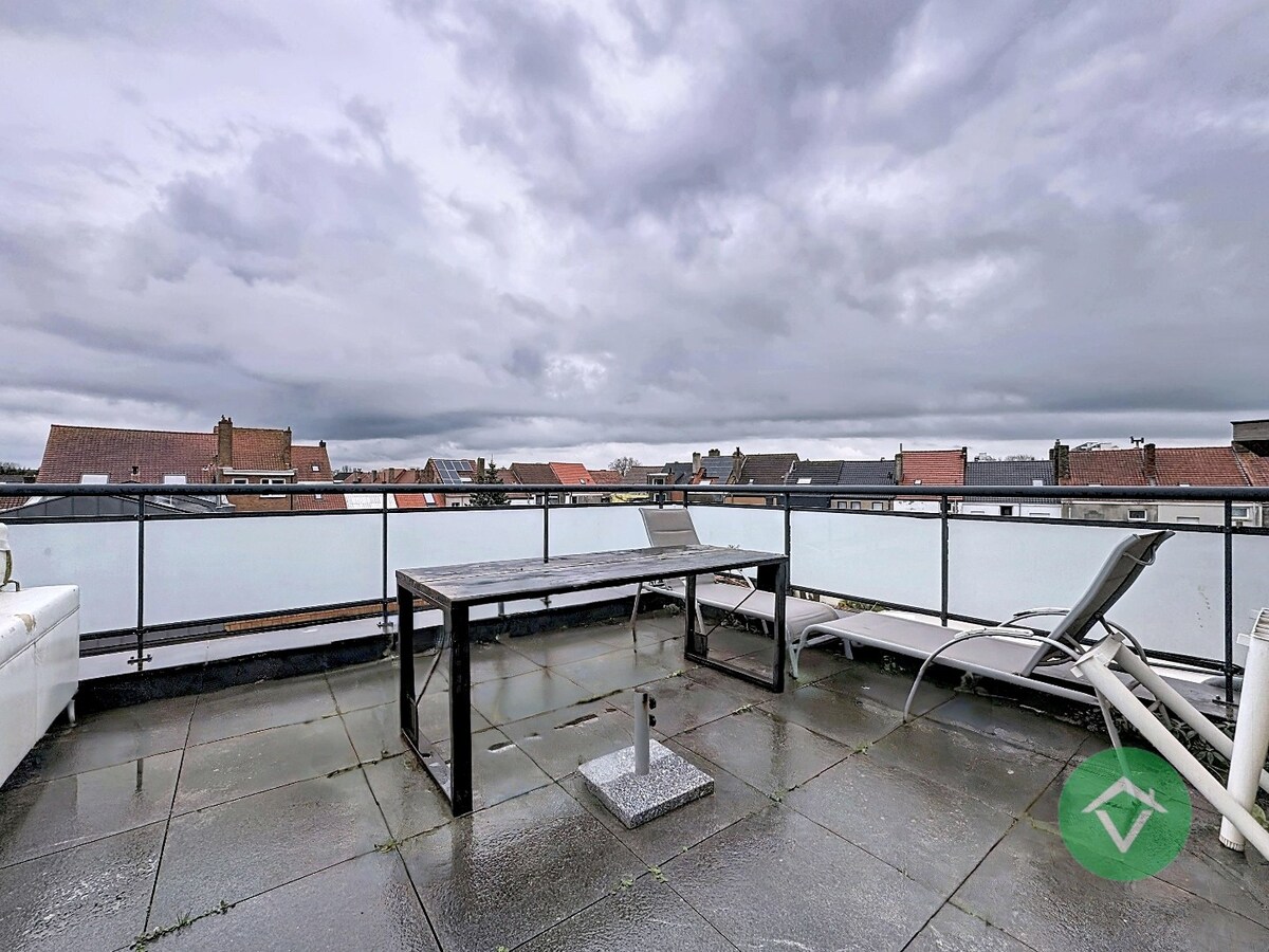 Lichtrijke Loft met 1 slaapkamer te Oostende 