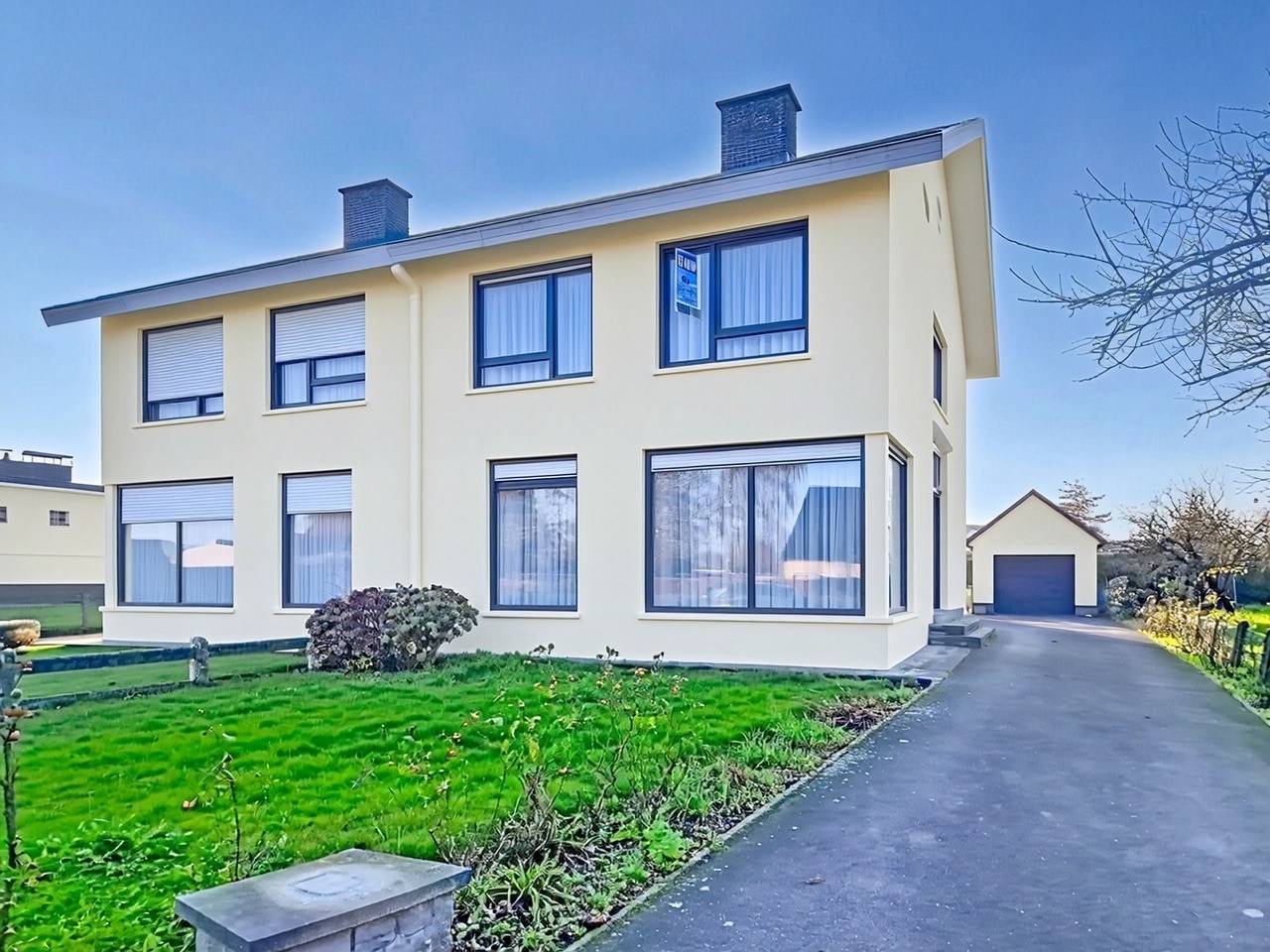 Halfopen woning met 4 slpk 