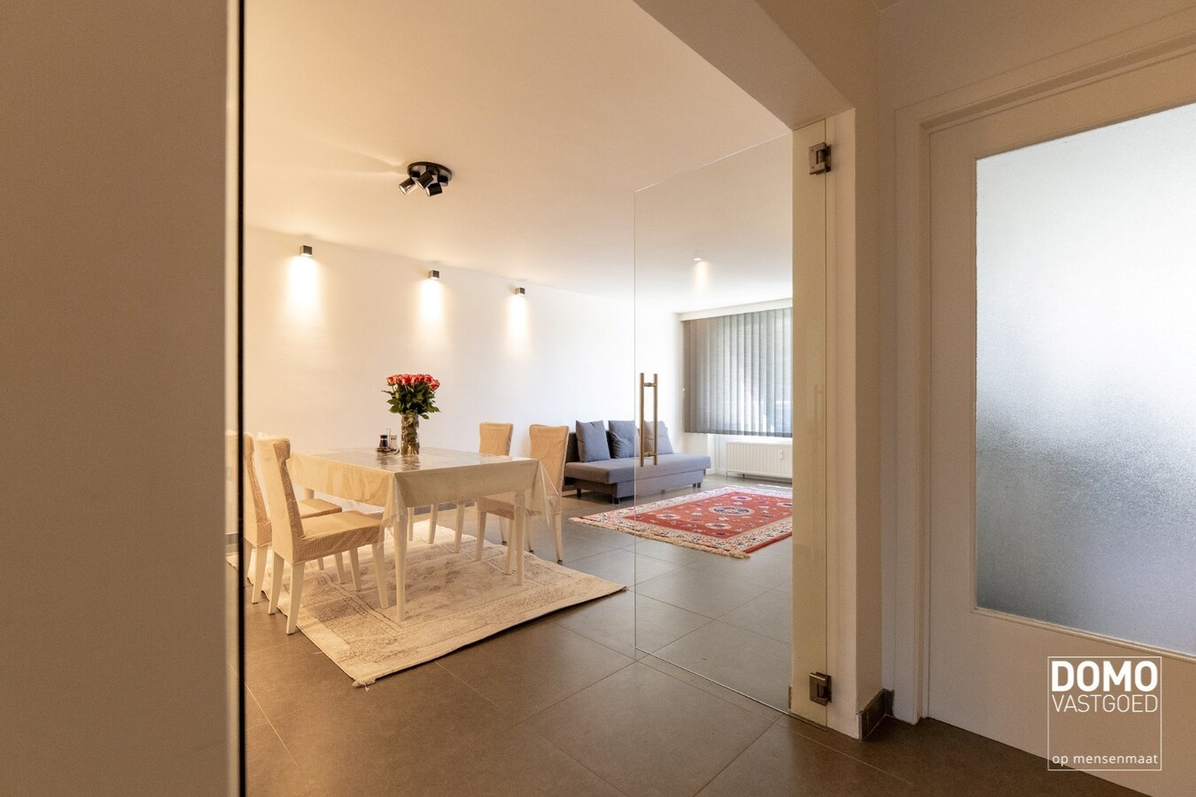 RUIM 2-SLAAPKAMERAPPARTEMENT MET TWEE TERRASSEN EN ENERGIELABEL B 