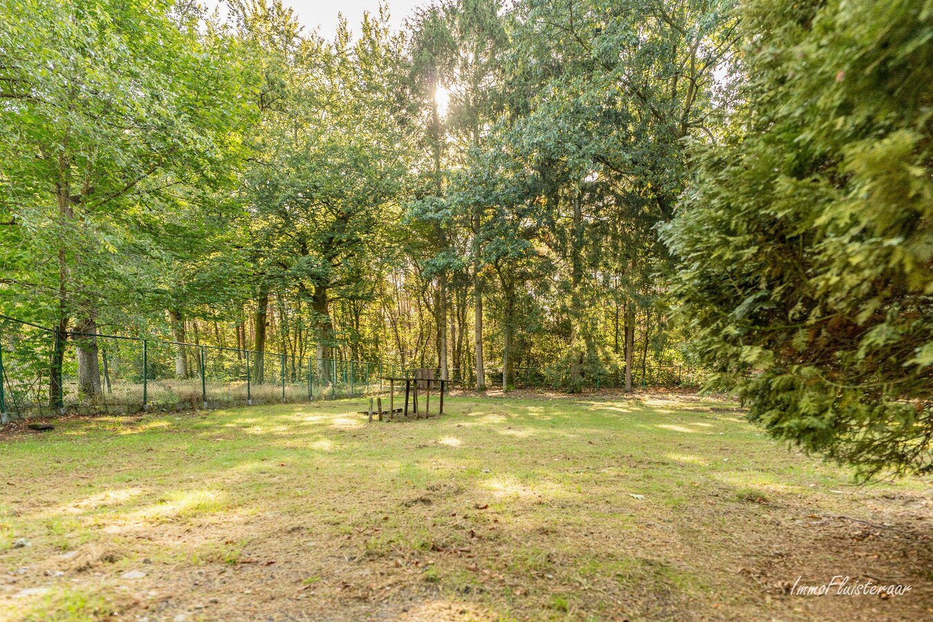 Rustig gelegen woning met renovatiepotentieel op ca. 40 are in Beverlo 