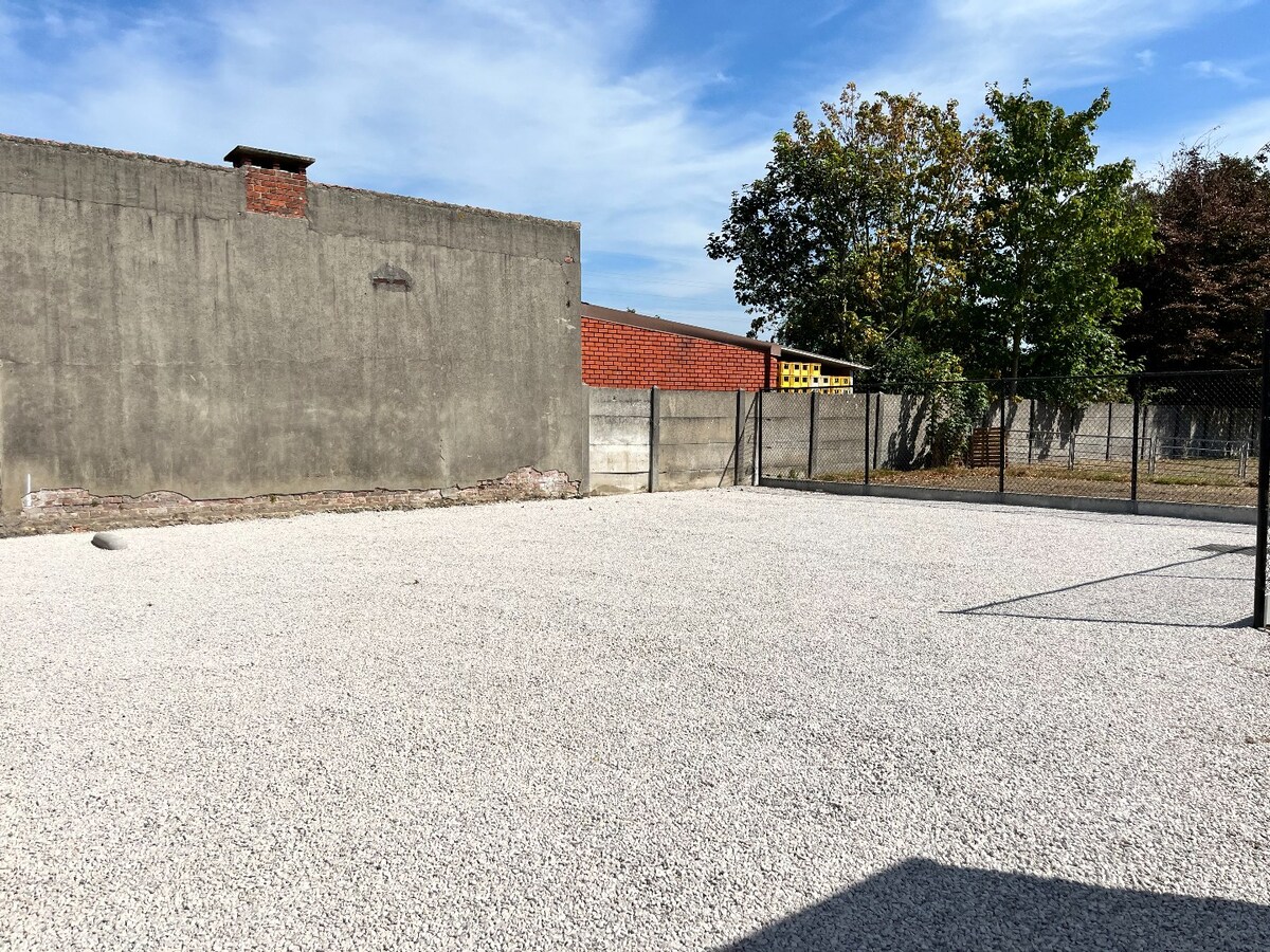 Instapklare nieuwbouwwoningen met garage en autostaanplaats te Langemark 